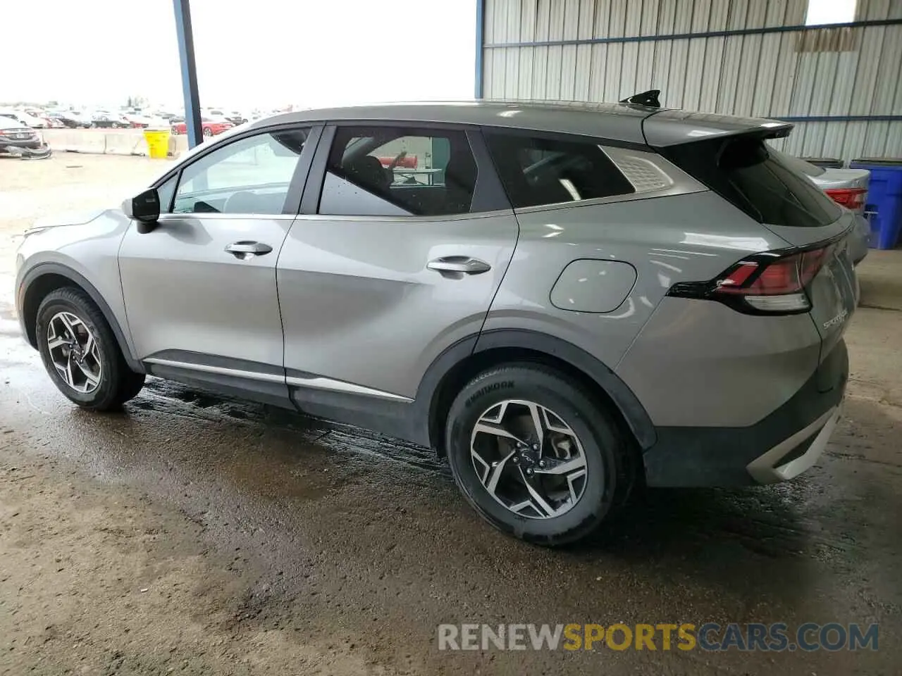 2 fotografías del automóvil dañado KNDPUCAF3P7187646 KIA SPORTAGE 2023