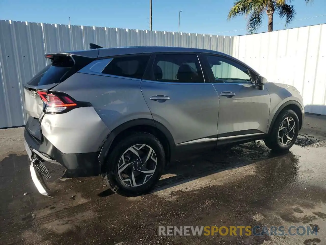 3 fotografías del automóvil dañado KNDPUCAF4P7166482 KIA SPORTAGE 2023