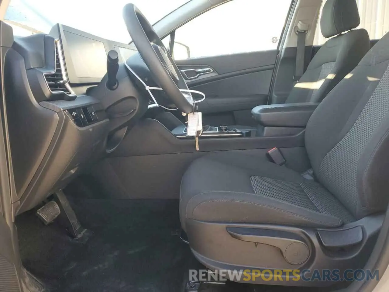 7 fotografías del automóvil dañado KNDPUCAF4P7166482 KIA SPORTAGE 2023
