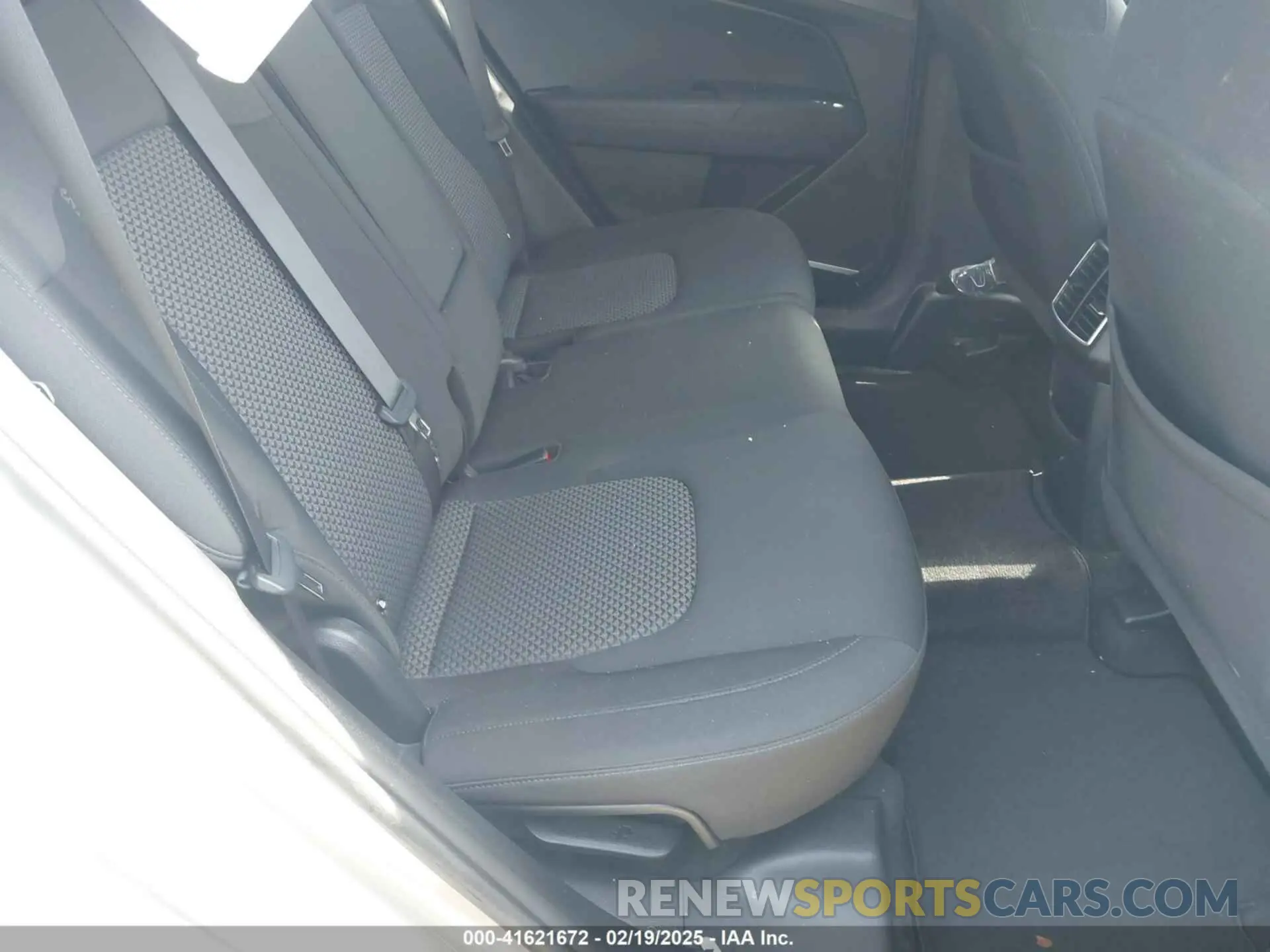 8 fotografías del automóvil dañado KNDPUCAF6P7050717 KIA SPORTAGE 2023