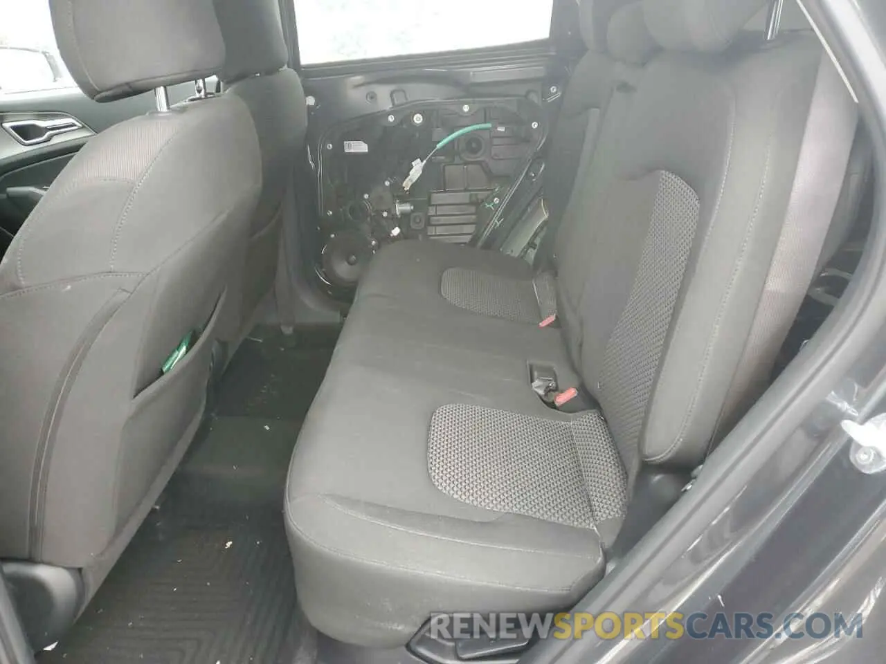 11 fotografías del automóvil dañado KNDPUCAG9P7031300 KIA SPORTAGE 2023
