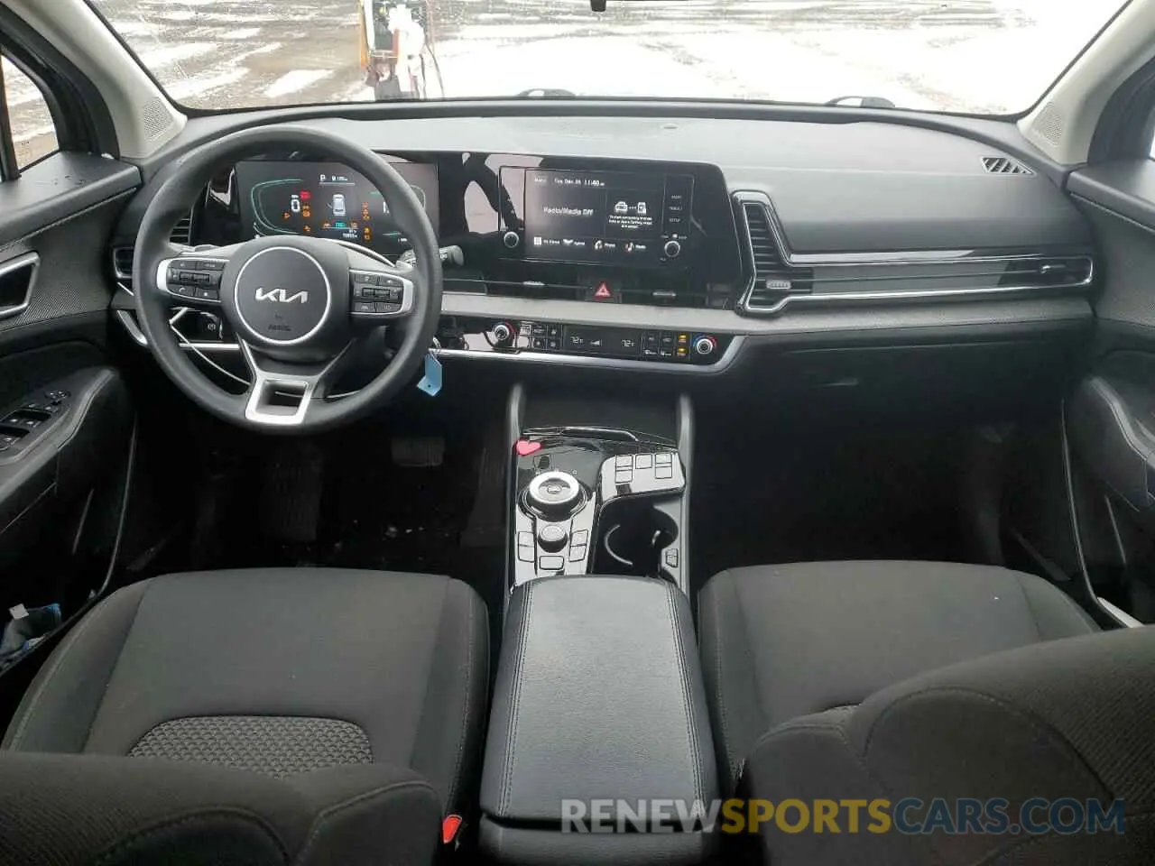 8 fotografías del automóvil dañado KNDPUCAG9P7031300 KIA SPORTAGE 2023