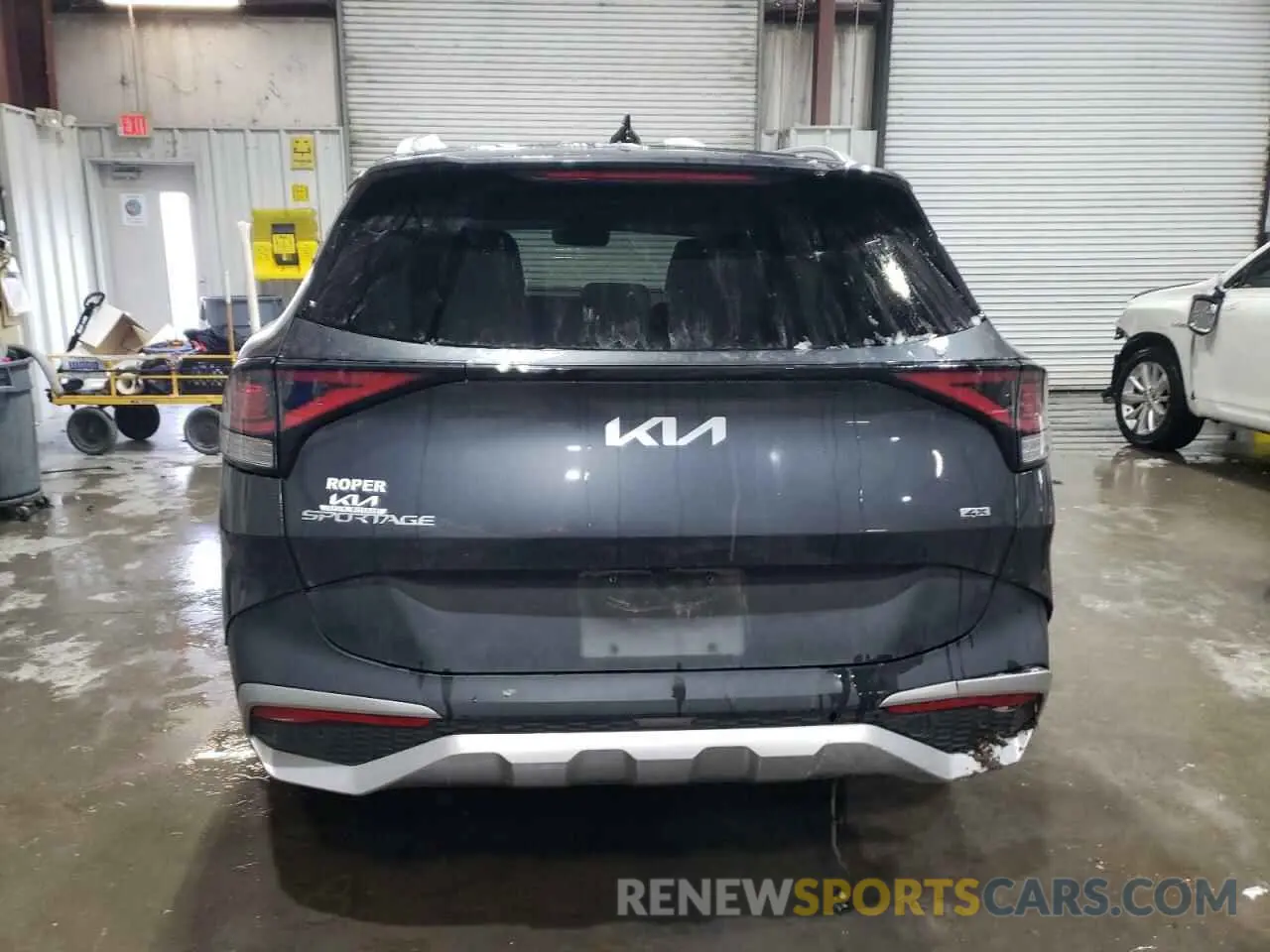 6 fotografías del automóvil dañado KNDPVCAF6P7105812 KIA SPORTAGE 2023