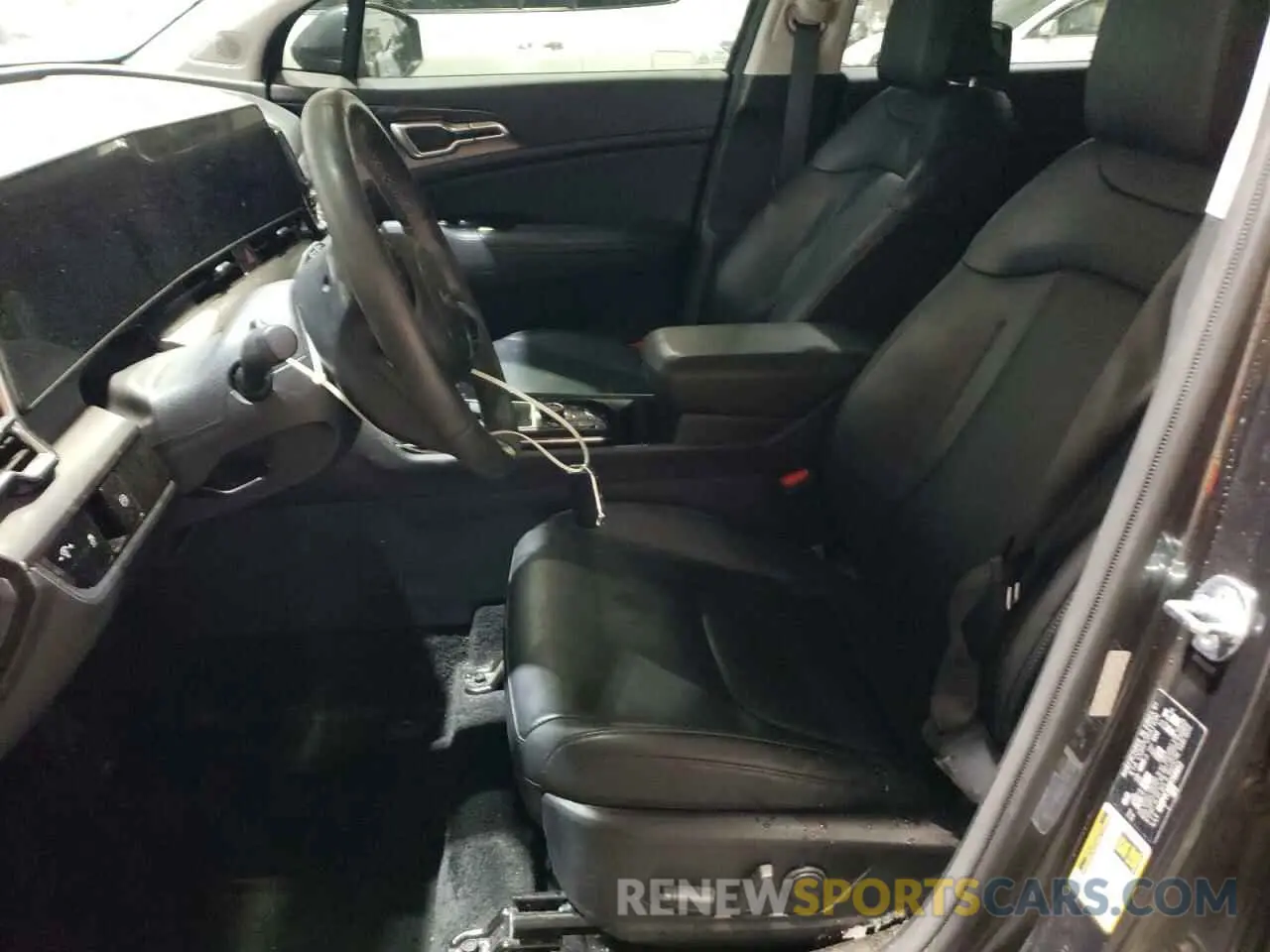 7 fotografías del automóvil dañado KNDPVCAF6P7105812 KIA SPORTAGE 2023