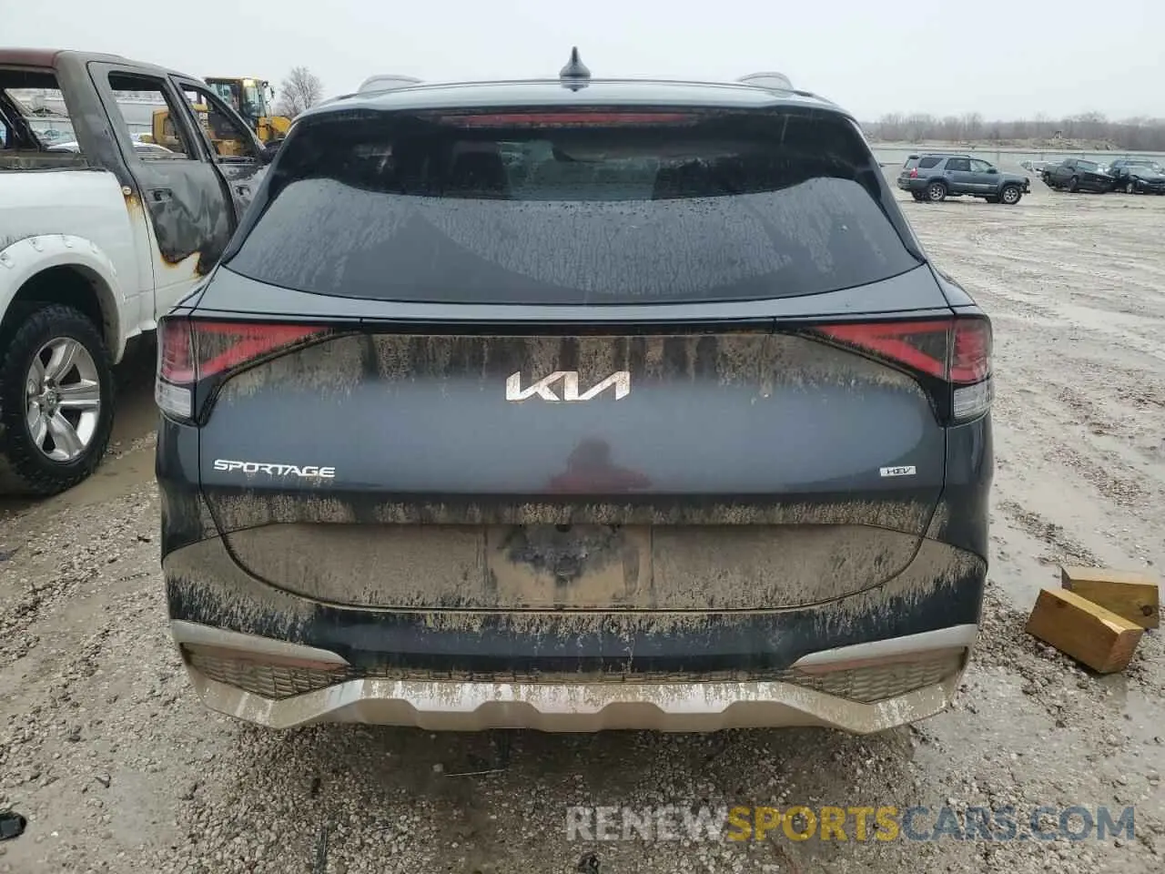 6 fotografías del automóvil dañado KNDPVCAG0P7070208 KIA SPORTAGE 2023