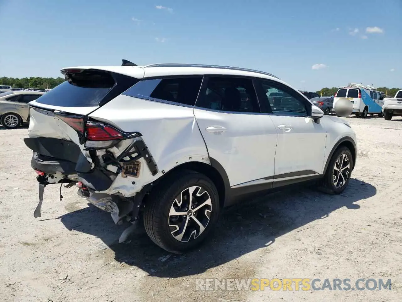3 fotografías del automóvil dañado KNDPVCAG2P7057315 KIA SPORTAGE 2023