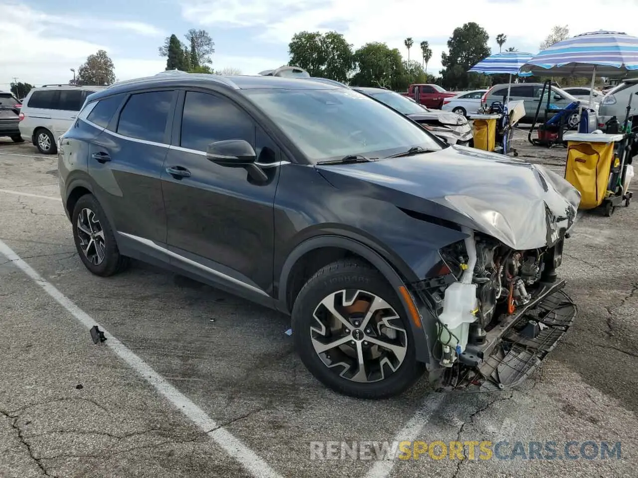 4 fotografías del automóvil dañado KNDPVCAG5P7017682 KIA SPORTAGE 2023