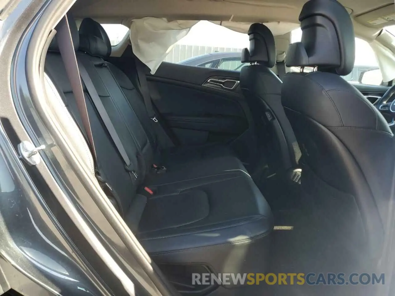 11 fotografías del automóvil dañado KNDPVCAG8P7088620 KIA SPORTAGE 2023