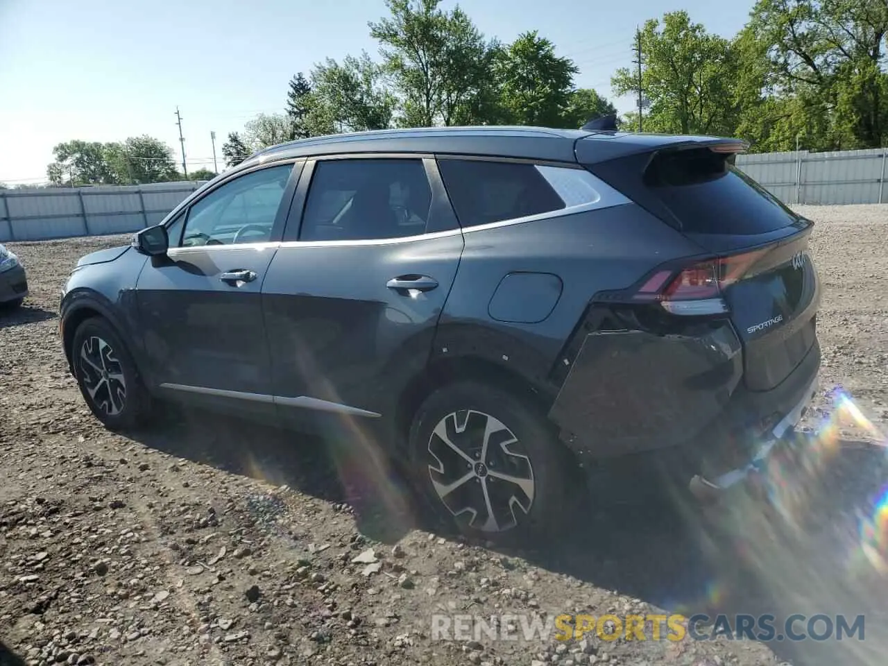 2 fotografías del automóvil dañado KNDPVCAG8P7088620 KIA SPORTAGE 2023