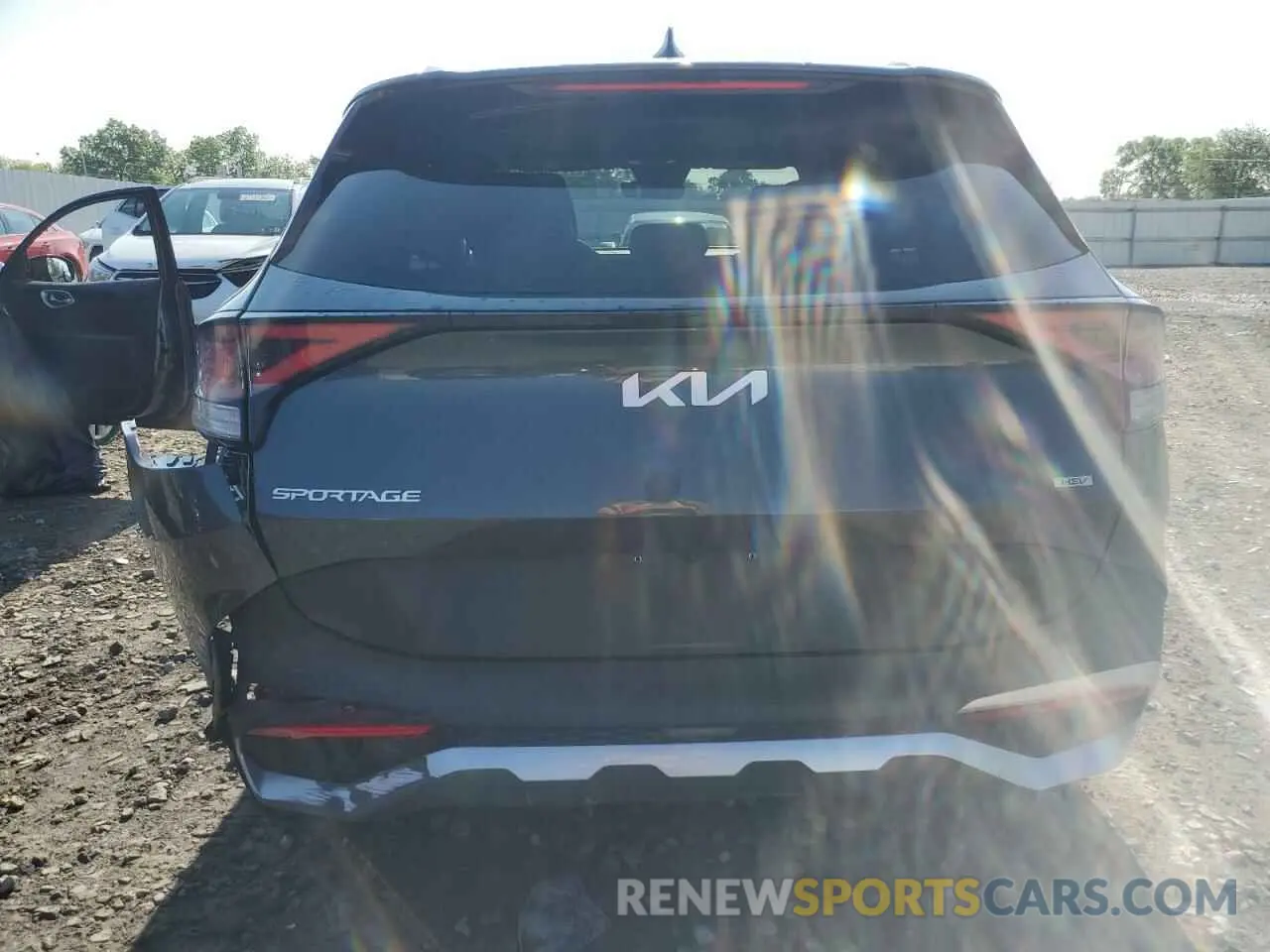 6 fotografías del automóvil dañado KNDPVCAG8P7088620 KIA SPORTAGE 2023
