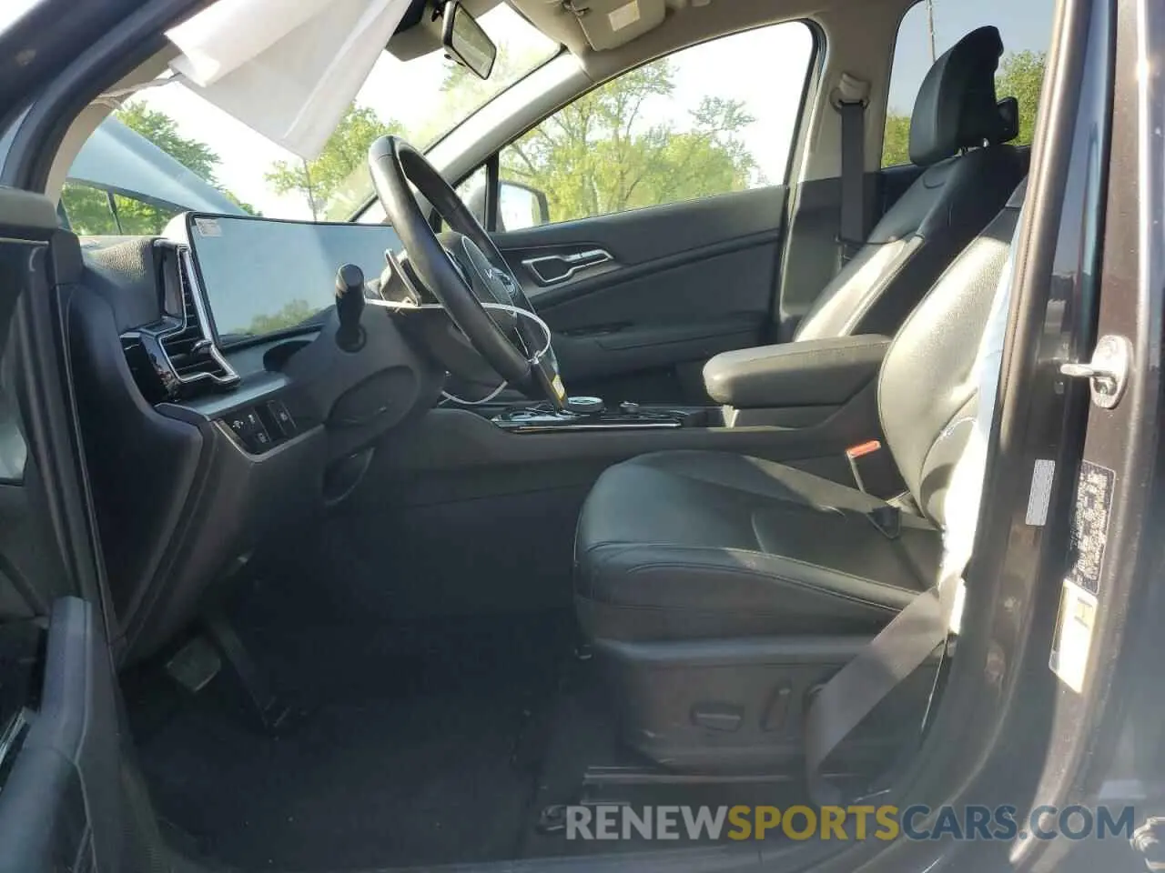 7 fotografías del automóvil dañado KNDPVCAG8P7088620 KIA SPORTAGE 2023