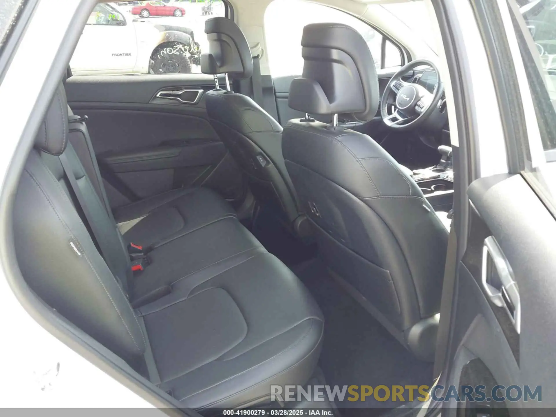 8 fotografías del automóvil dañado 5XYK33DF6RG191219 KIA SPORTAGE 2024