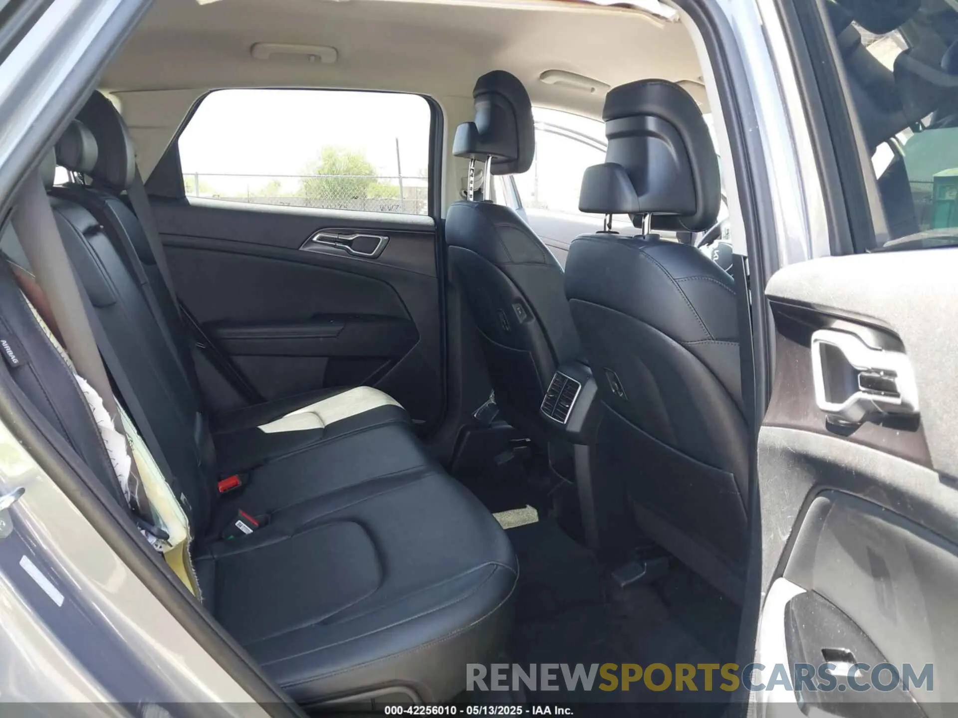 8 fotografías del automóvil dañado 5XYK33DF8RG200406 KIA SPORTAGE 2024