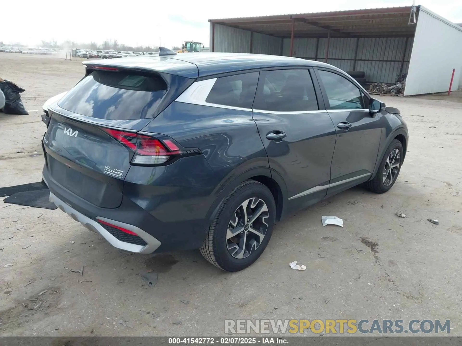 4 fotografías del automóvil dañado 5XYK33DF9RG172776 KIA SPORTAGE 2024