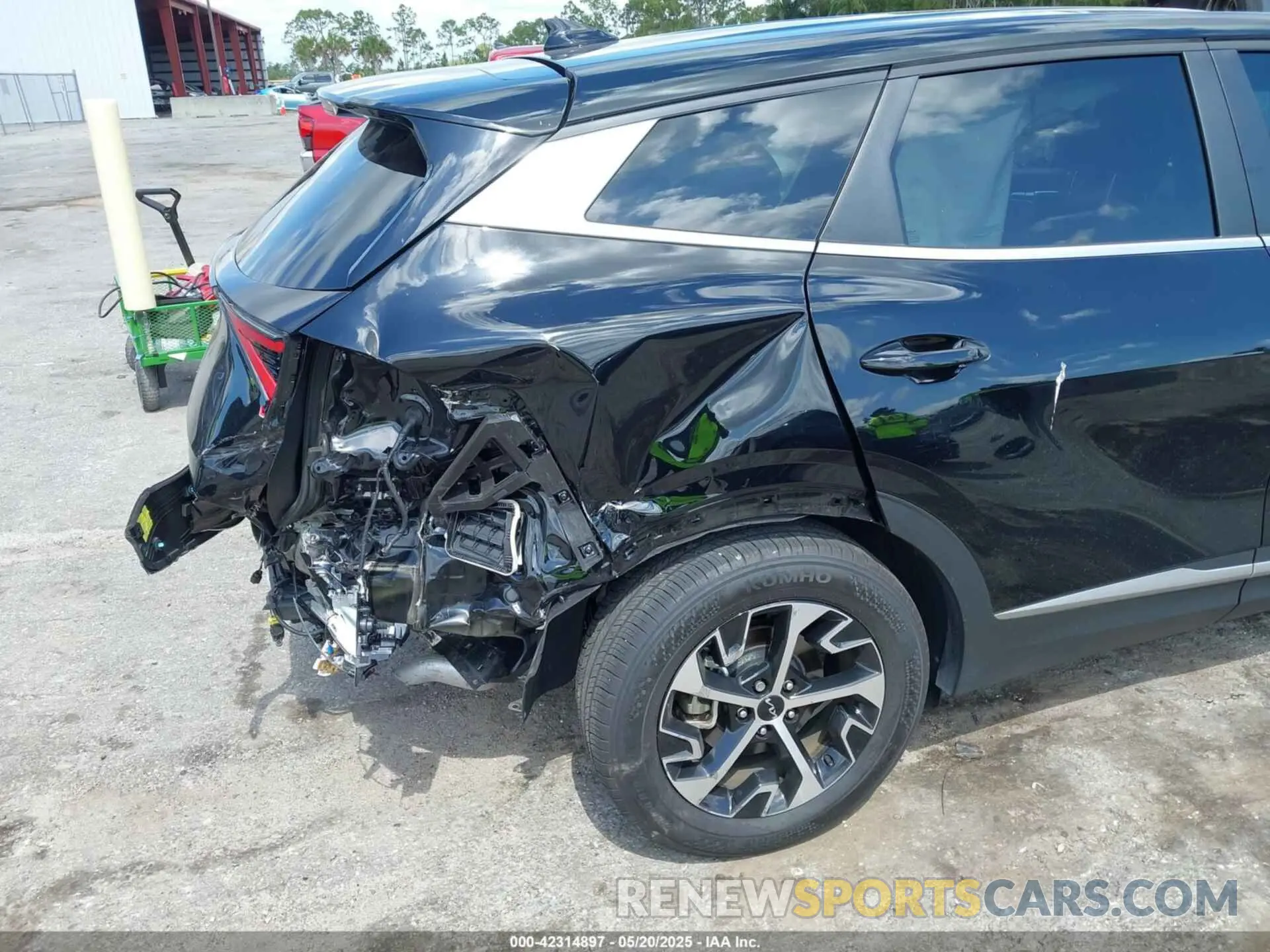 6 fotografías del automóvil dañado 5XYK33DFXRG227090 KIA SPORTAGE 2024