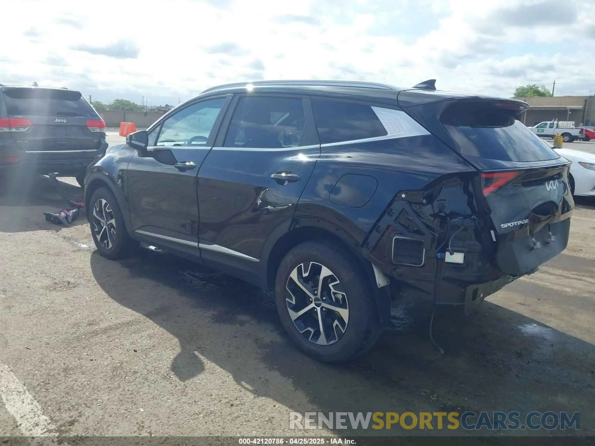 3 fotografías del automóvil dañado 5XYK3CDF3RG146643 KIA SPORTAGE 2024