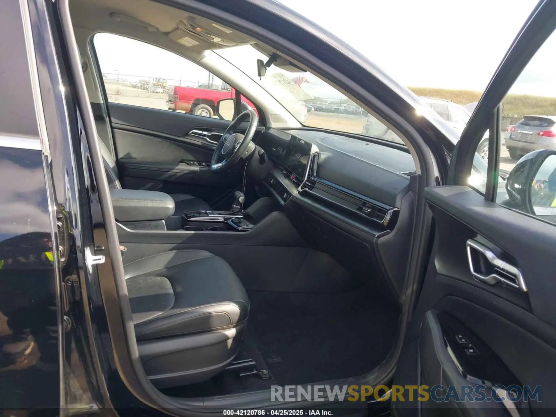 5 fotografías del automóvil dañado 5XYK3CDF3RG146643 KIA SPORTAGE 2024