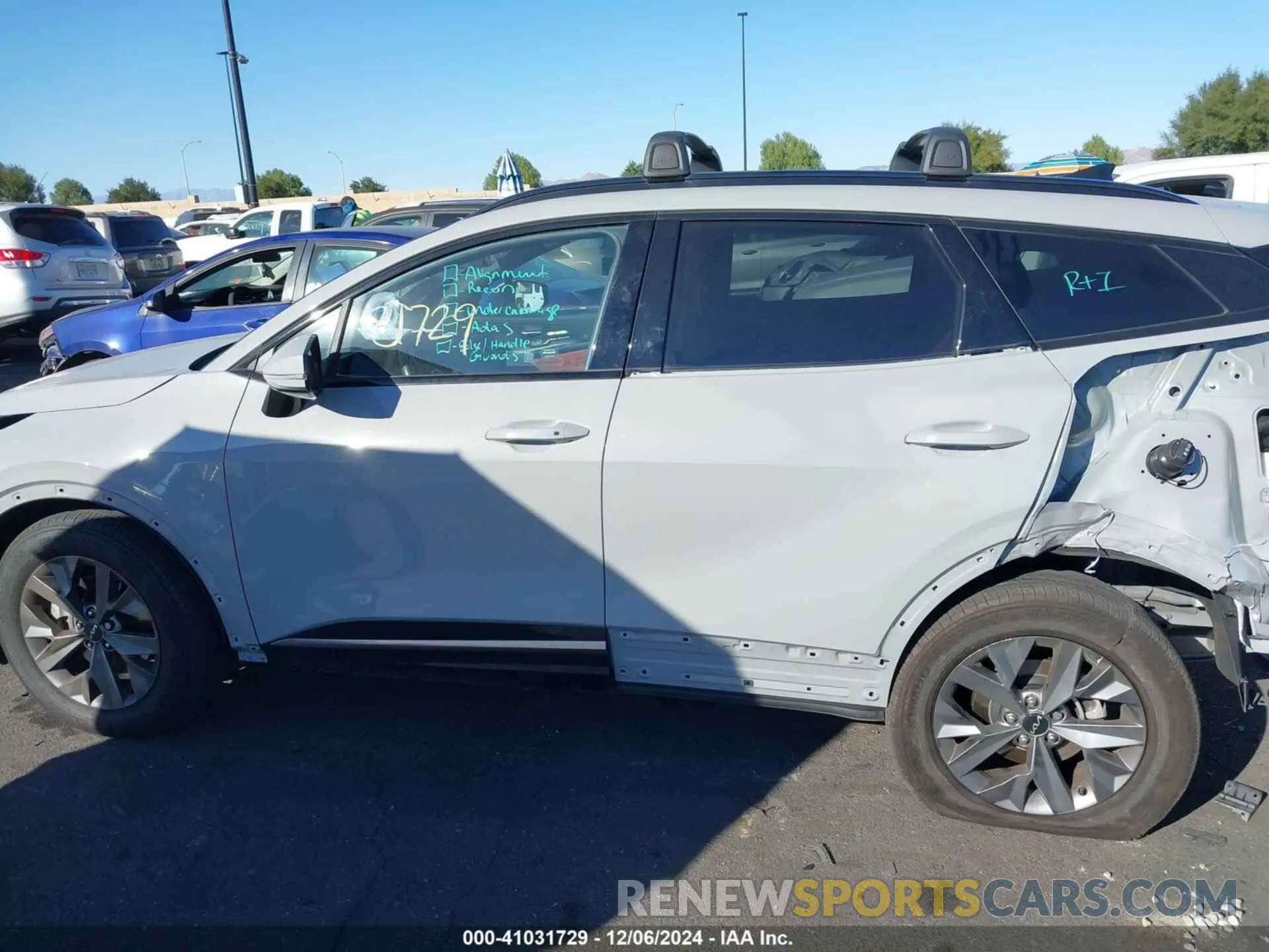 15 fotografías del automóvil dañado 5XYK43DF7RG159926 KIA SPORTAGE 2024
