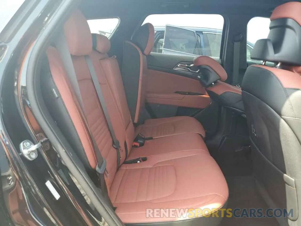 11 fotografías del automóvil dañado 5XYK5CDF8RG221539 KIA SPORTAGE 2024