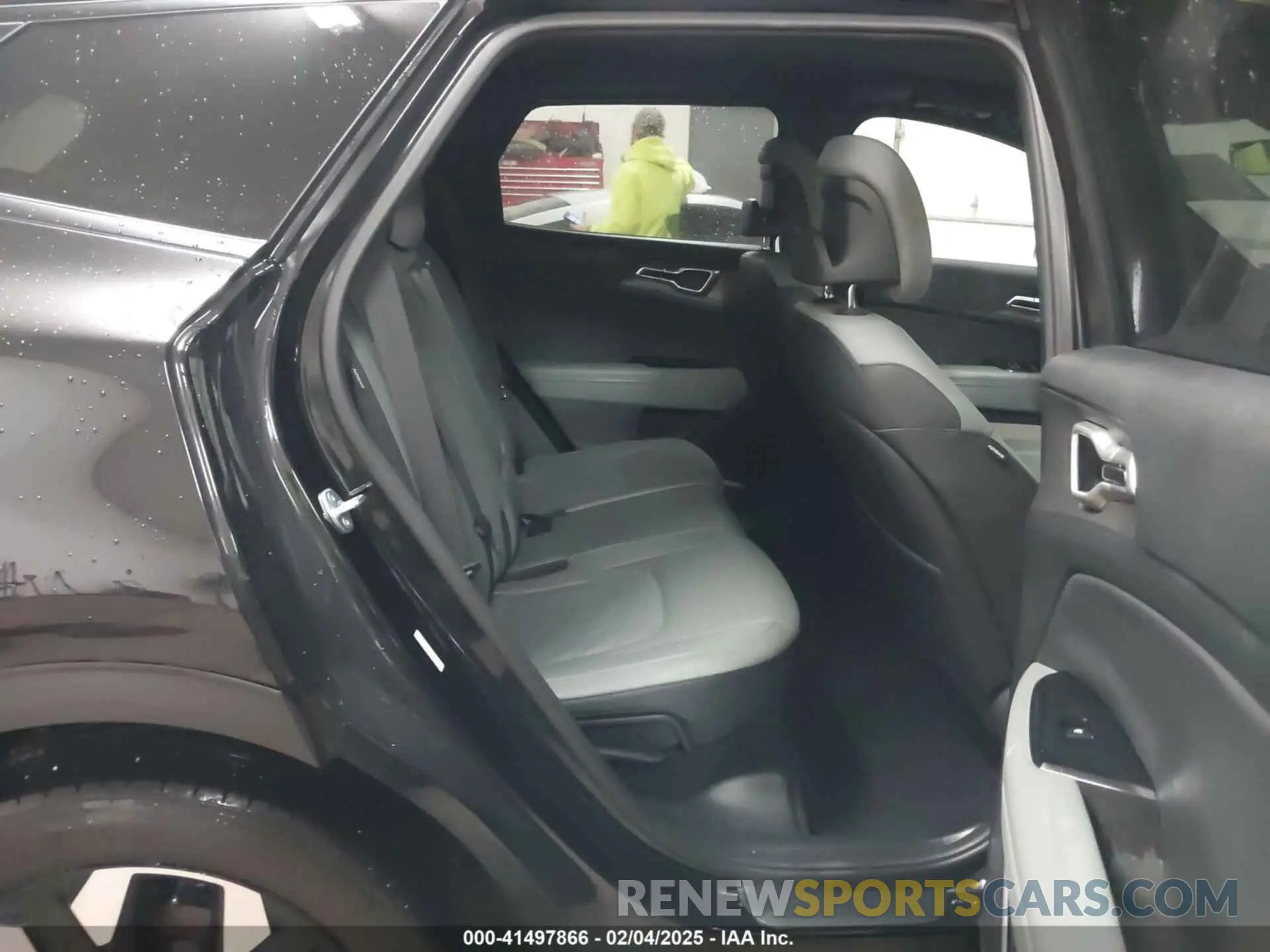 8 fotografías del automóvil dañado 5XYK6CDF4RG161370 KIA SPORTAGE 2024