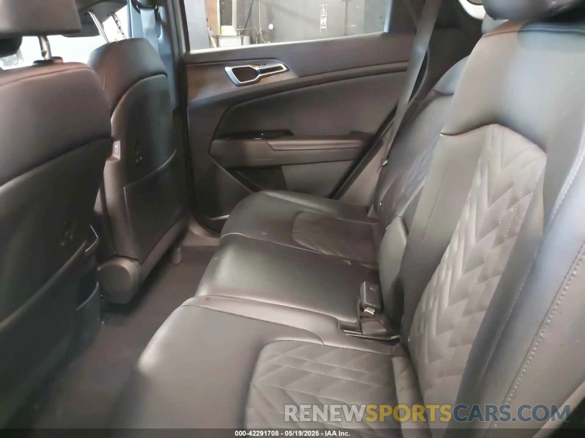 8 fotografías del automóvil dañado 5XYK6CDF5RG175343 KIA SPORTAGE 2024