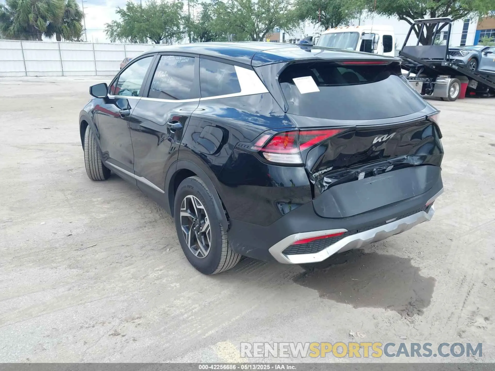 3 fotografías del automóvil dañado KNDPU3DF0R7271163 KIA SPORTAGE 2024