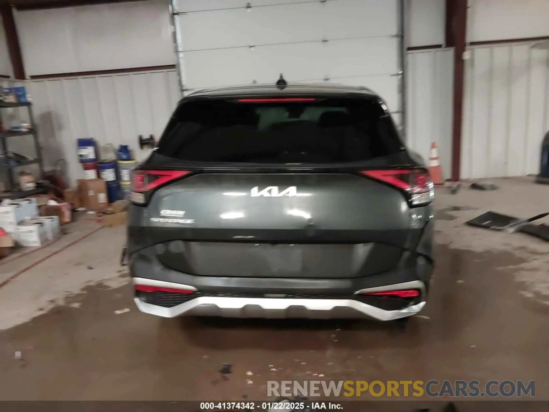 17 fotografías del automóvil dañado KNDPU3DF1R7237880 KIA SPORTAGE 2024