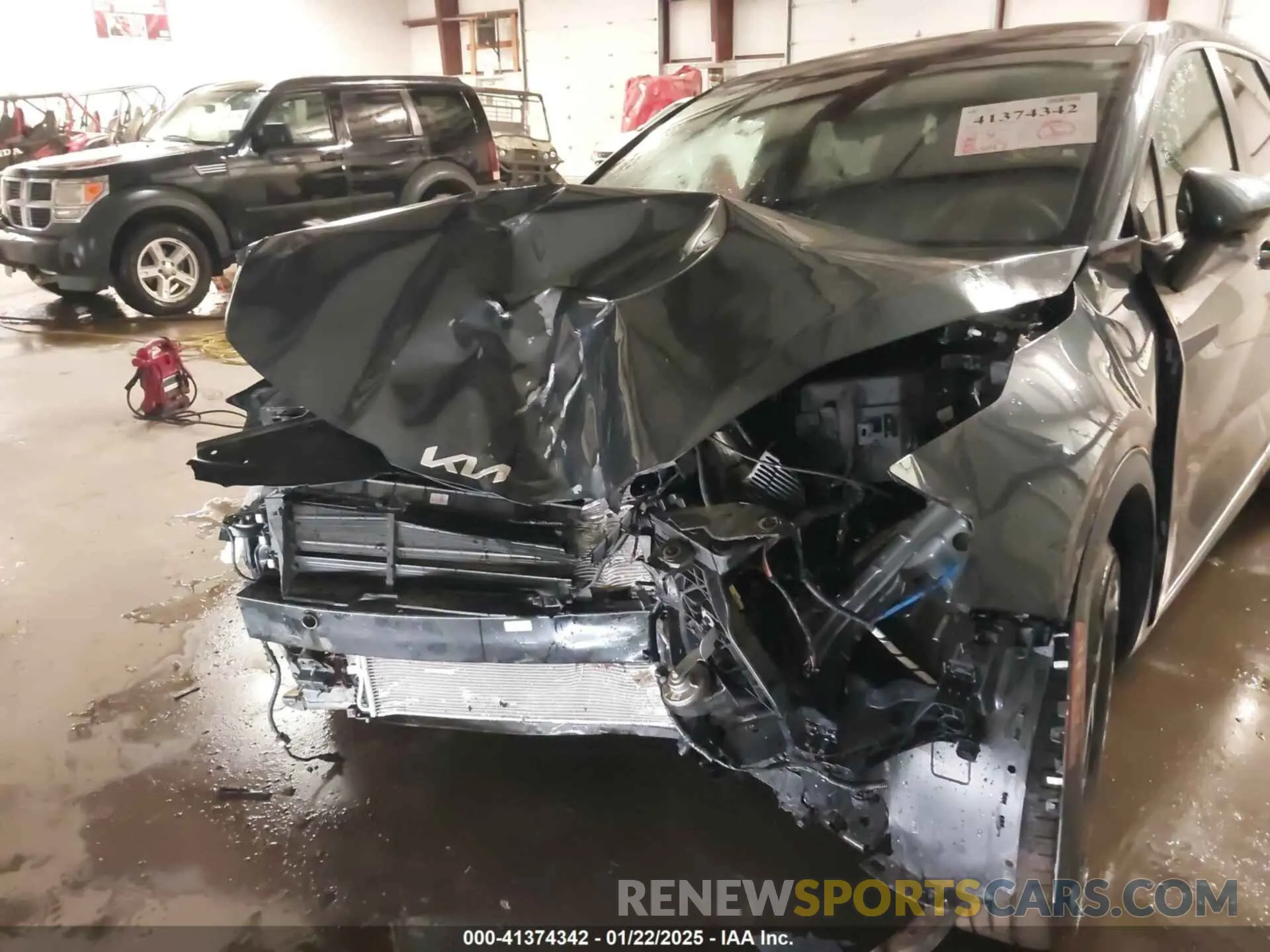 6 fotografías del automóvil dañado KNDPU3DF1R7237880 KIA SPORTAGE 2024