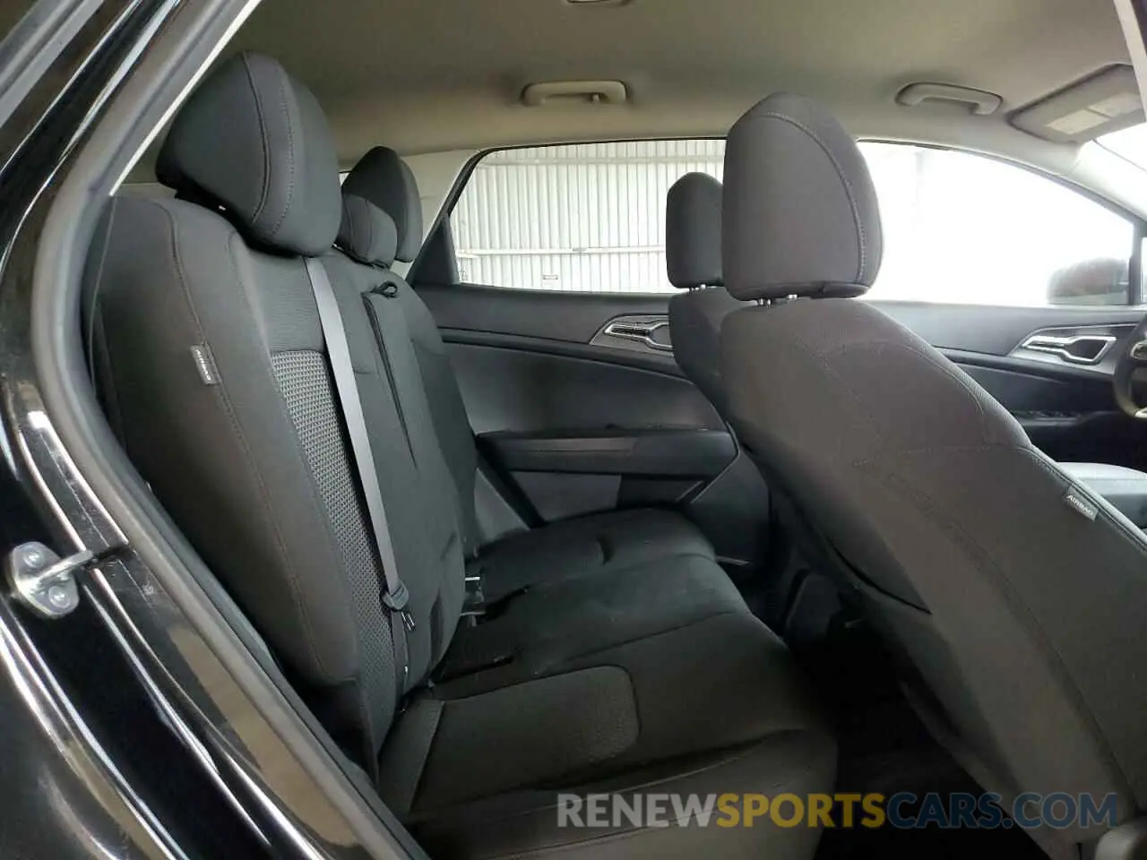 11 fotografías del automóvil dañado KNDPU3DF2R7280284 KIA SPORTAGE 2024