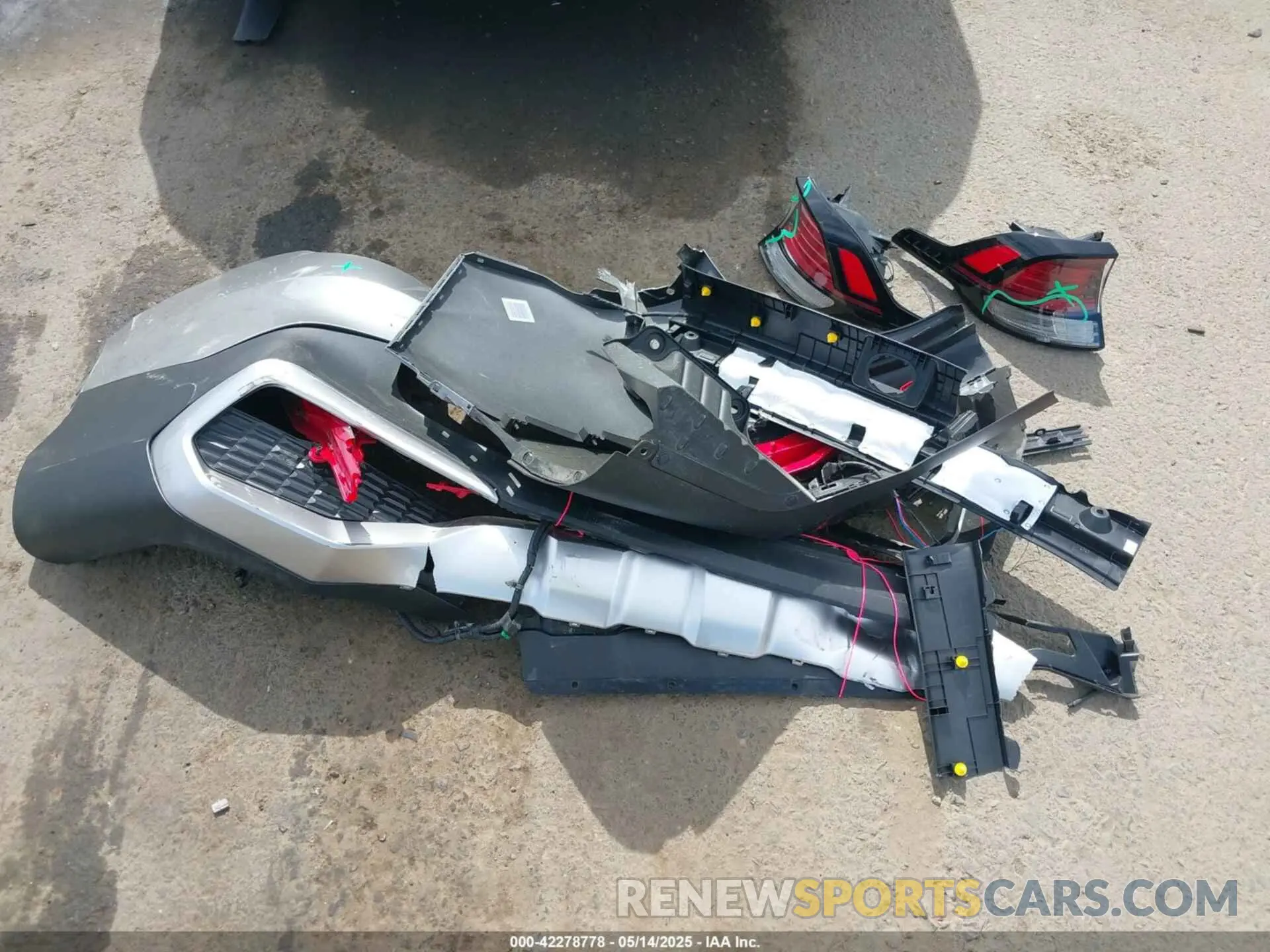12 fotografías del automóvil dañado KNDPU3DF2R7316703 KIA SPORTAGE 2024