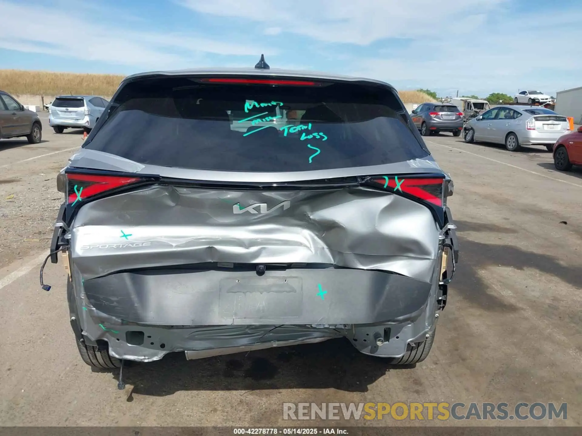 17 fotografías del automóvil dañado KNDPU3DF2R7316703 KIA SPORTAGE 2024