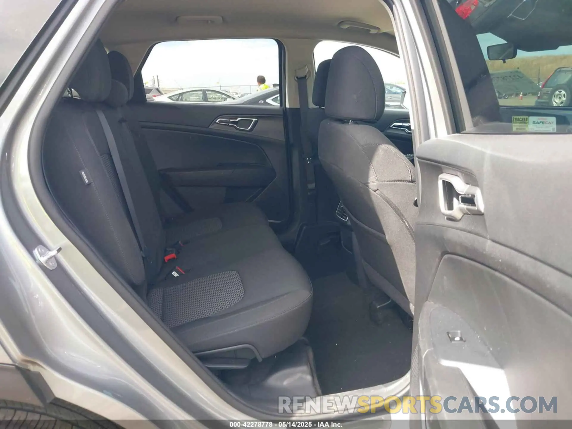 8 fotografías del automóvil dañado KNDPU3DF2R7316703 KIA SPORTAGE 2024