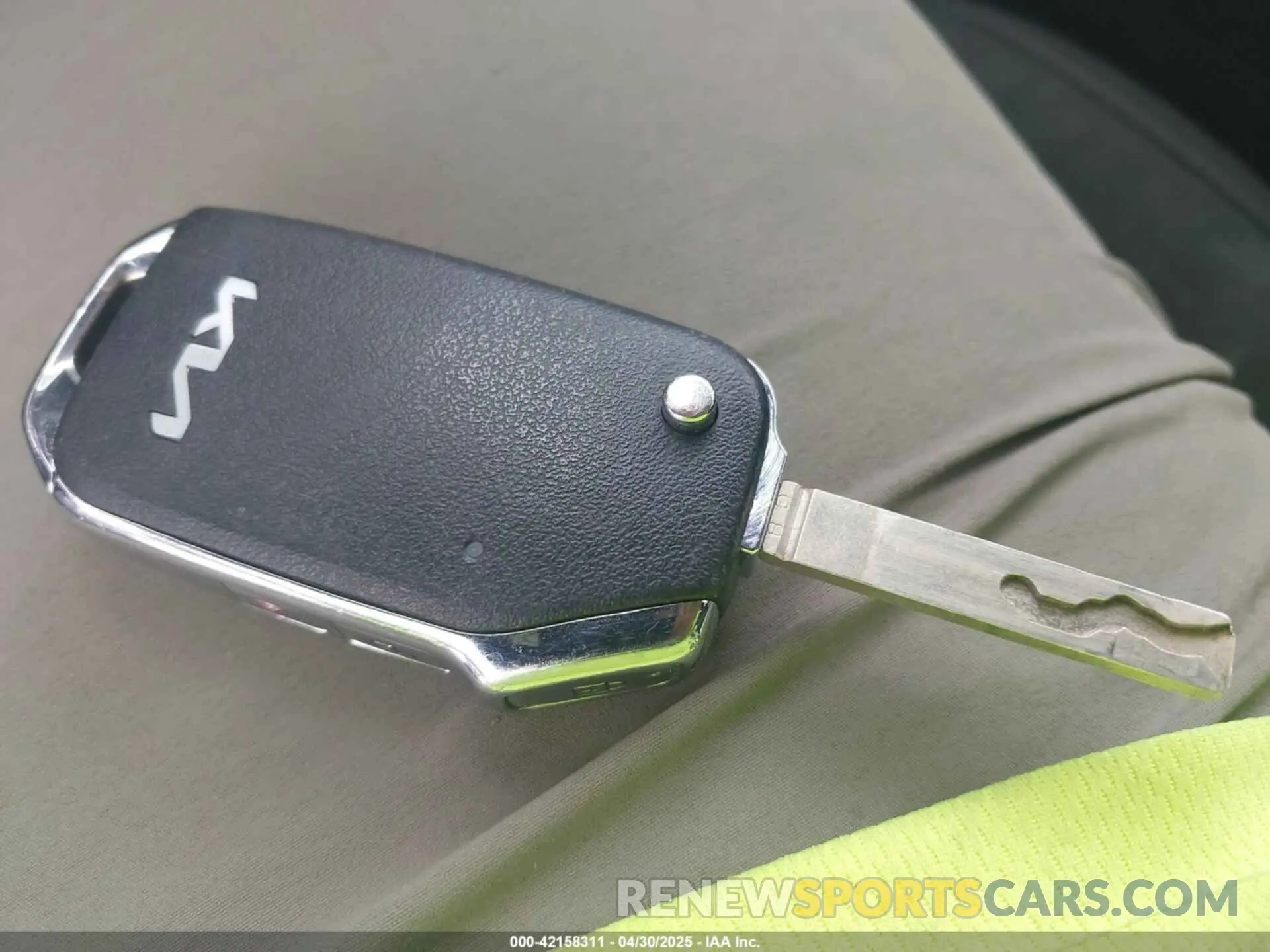 11 fotografías del automóvil dañado KNDPU3DFXR7285359 KIA SPORTAGE 2024