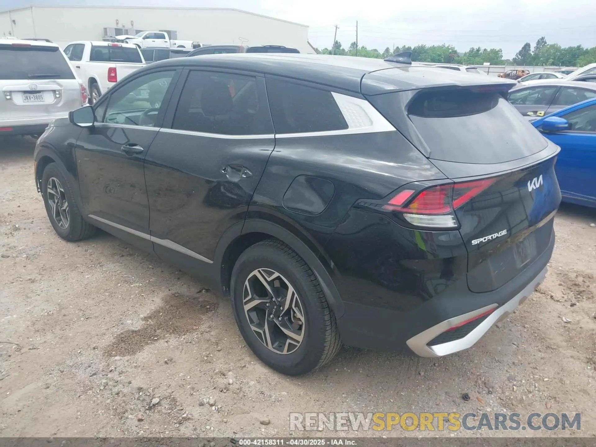 3 fotografías del automóvil dañado KNDPU3DFXR7285359 KIA SPORTAGE 2024