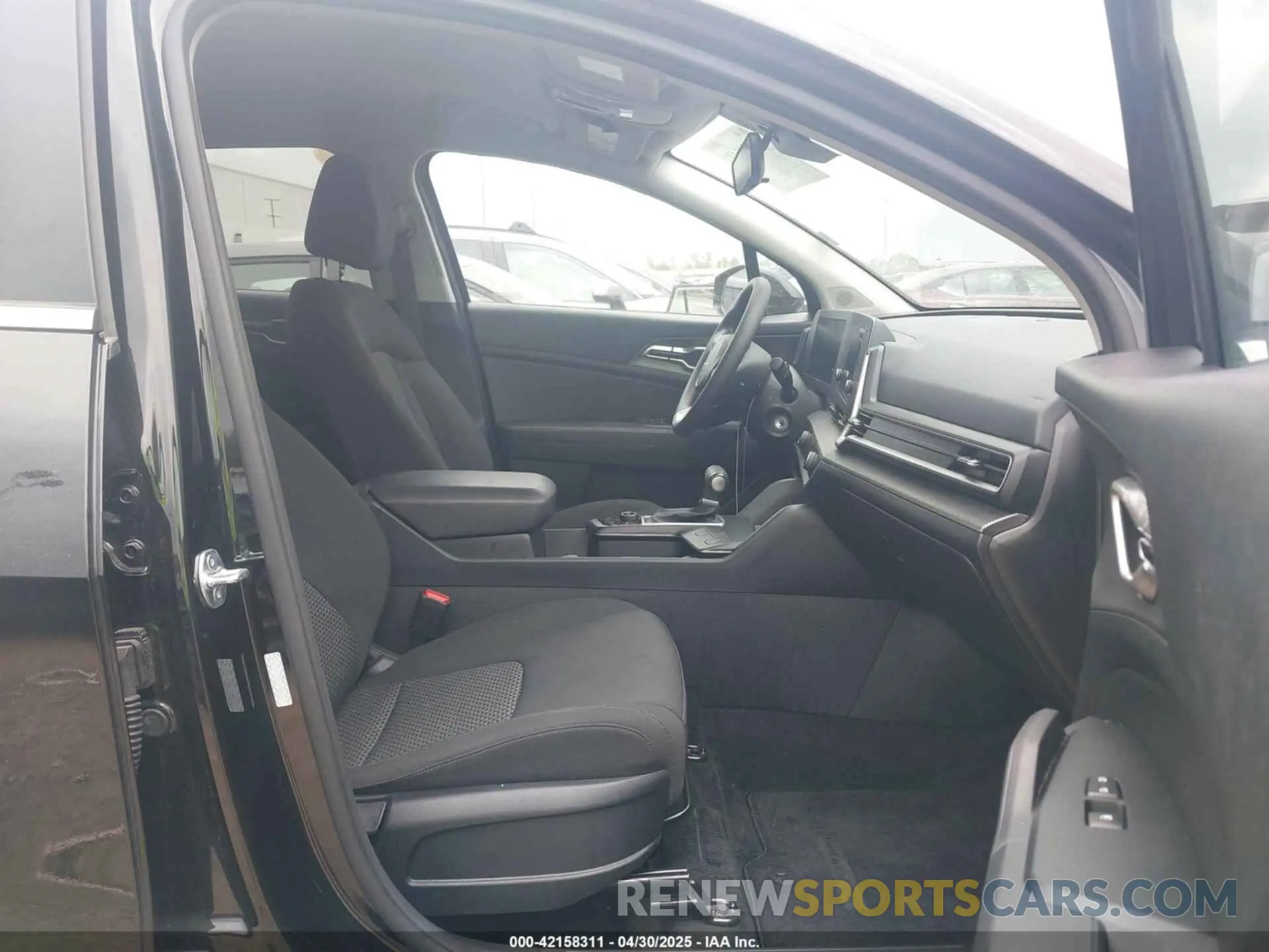 5 fotografías del automóvil dañado KNDPU3DFXR7285359 KIA SPORTAGE 2024