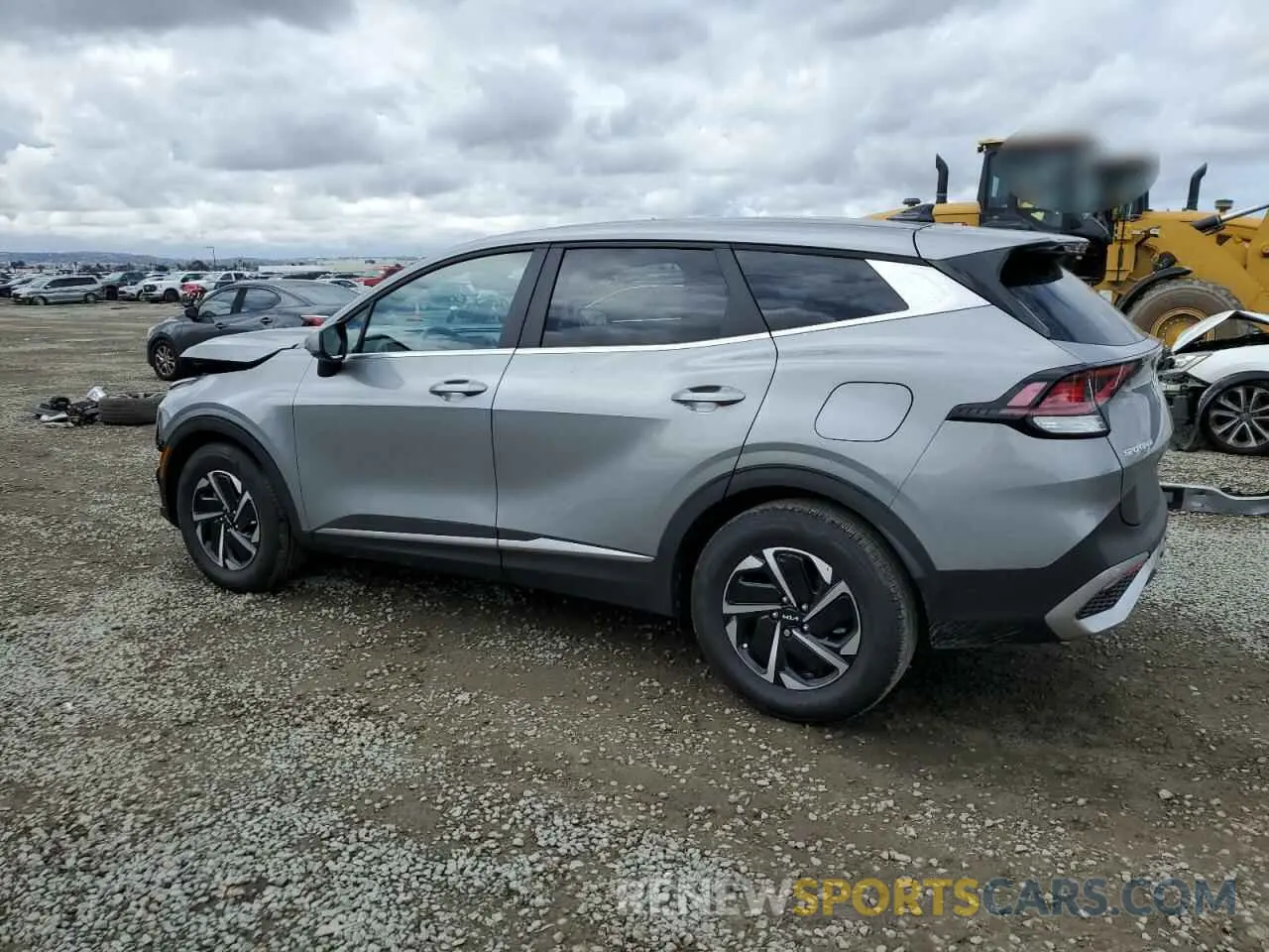 2 fotografías del automóvil dañado KNDPU3DG9R7120234 KIA SPORTAGE 2024