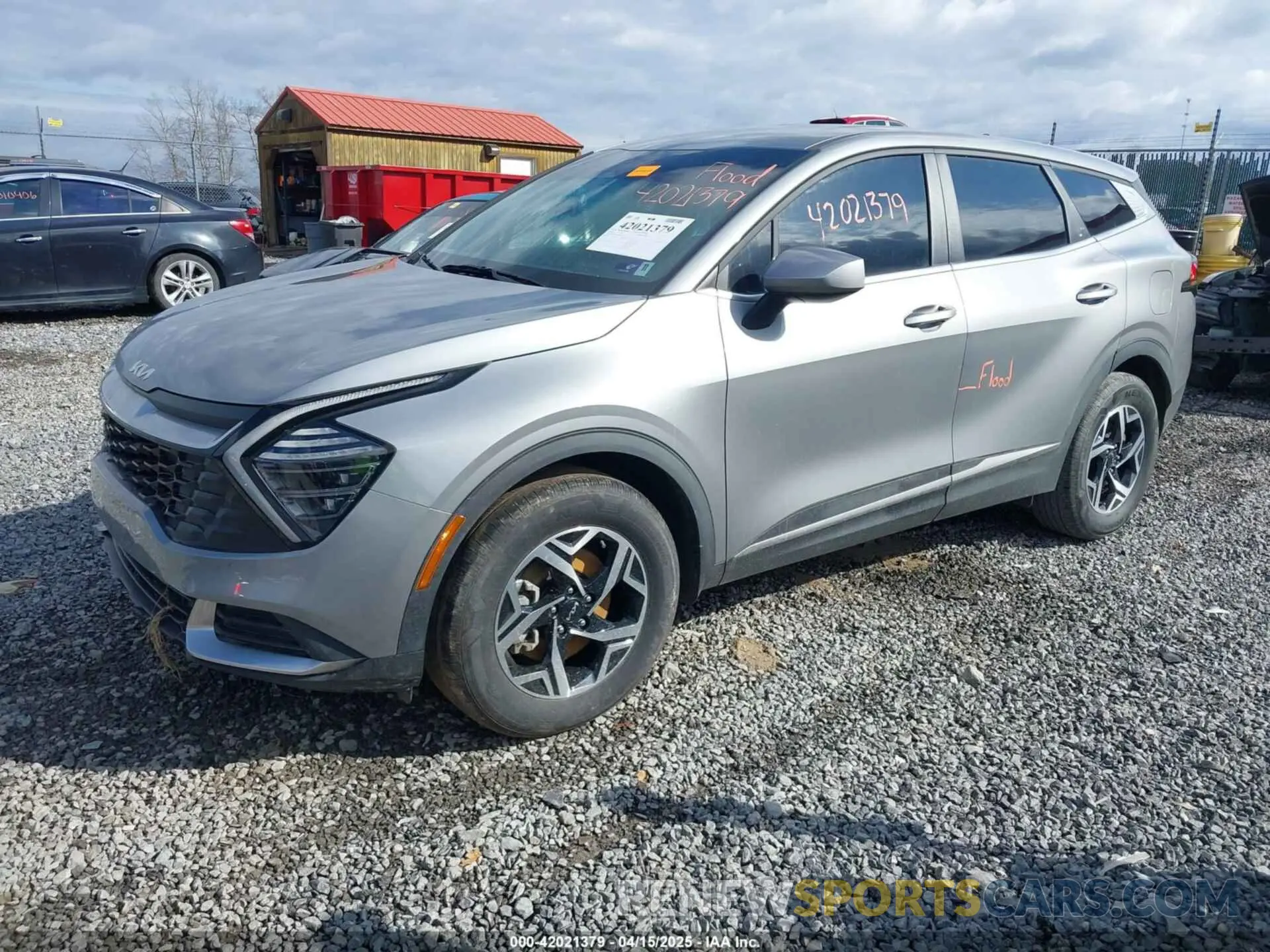 2 fotografías del automóvil dañado KNDPUCDF2R7223275 KIA SPORTAGE 2024