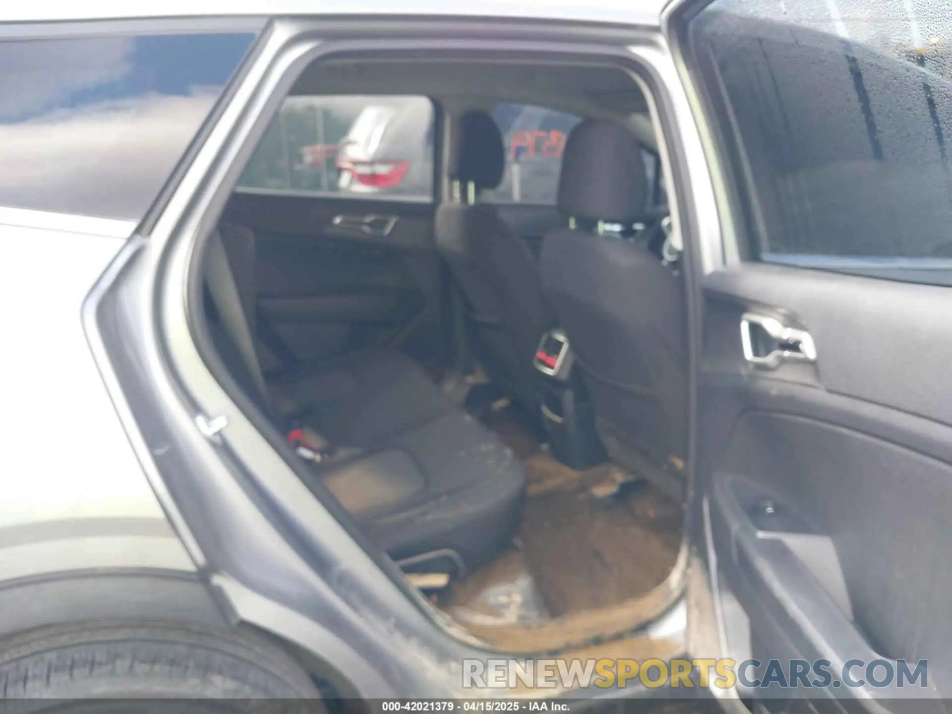 8 fotografías del automóvil dañado KNDPUCDF2R7223275 KIA SPORTAGE 2024