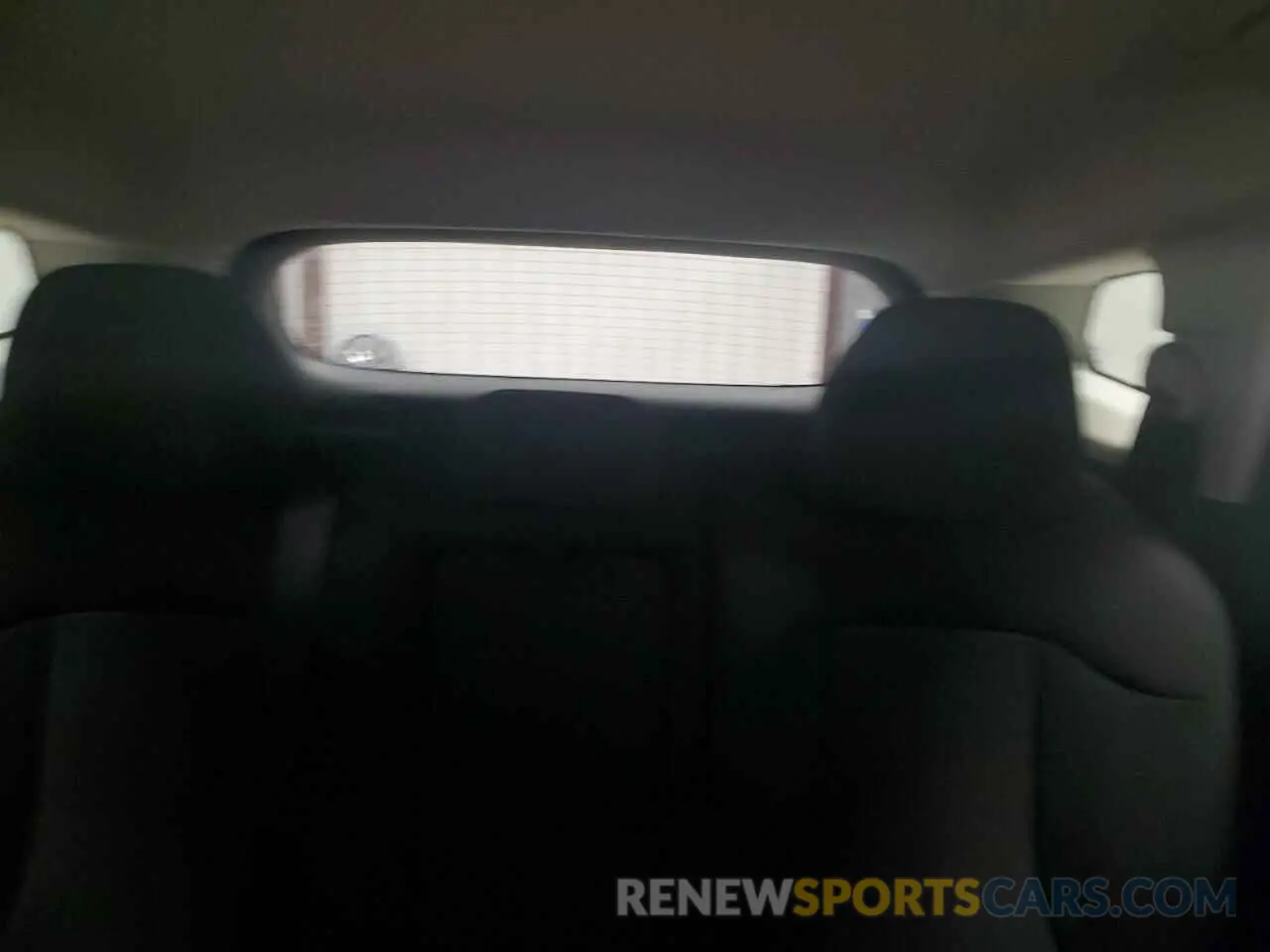 10 fotografías del automóvil dañado KNDPUCDF3R7303636 KIA SPORTAGE 2024