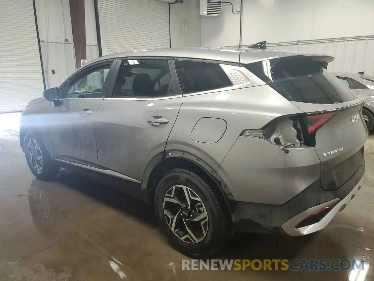 2 fotografías del automóvil dañado KNDPUCDF3R7303636 KIA SPORTAGE 2024