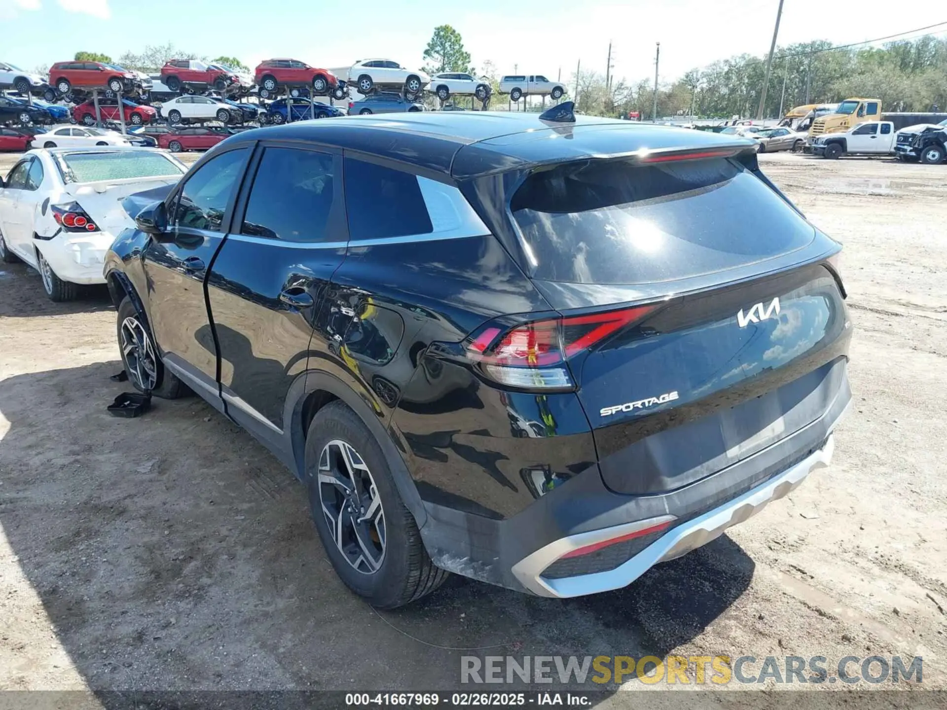 3 fotografías del automóvil dañado KNDPUCDF4R7238196 KIA SPORTAGE 2024