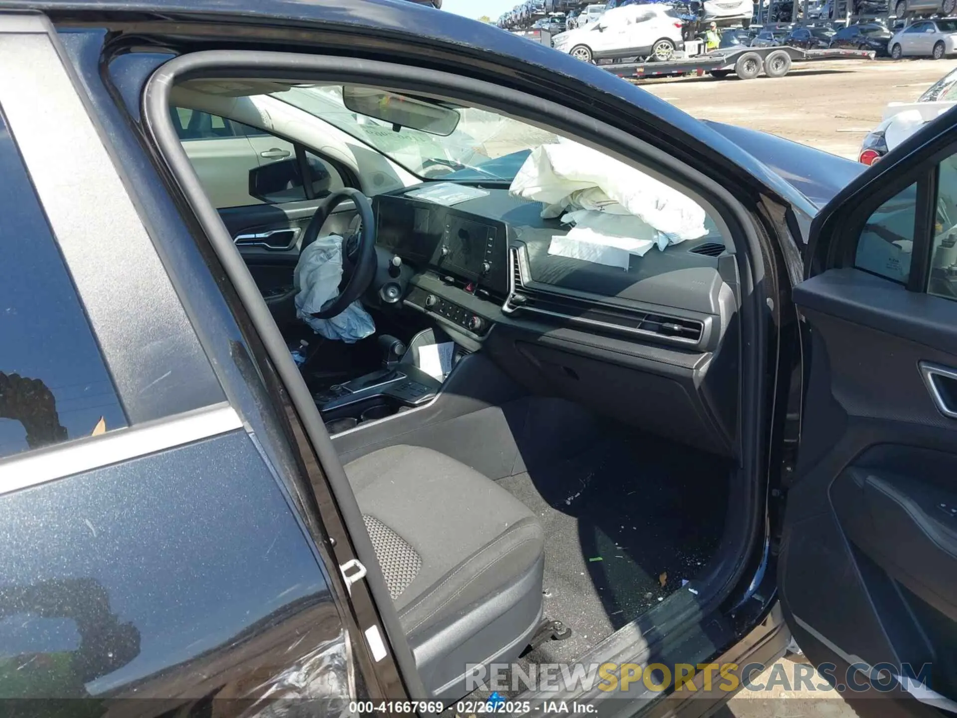 5 fotografías del automóvil dañado KNDPUCDF4R7238196 KIA SPORTAGE 2024