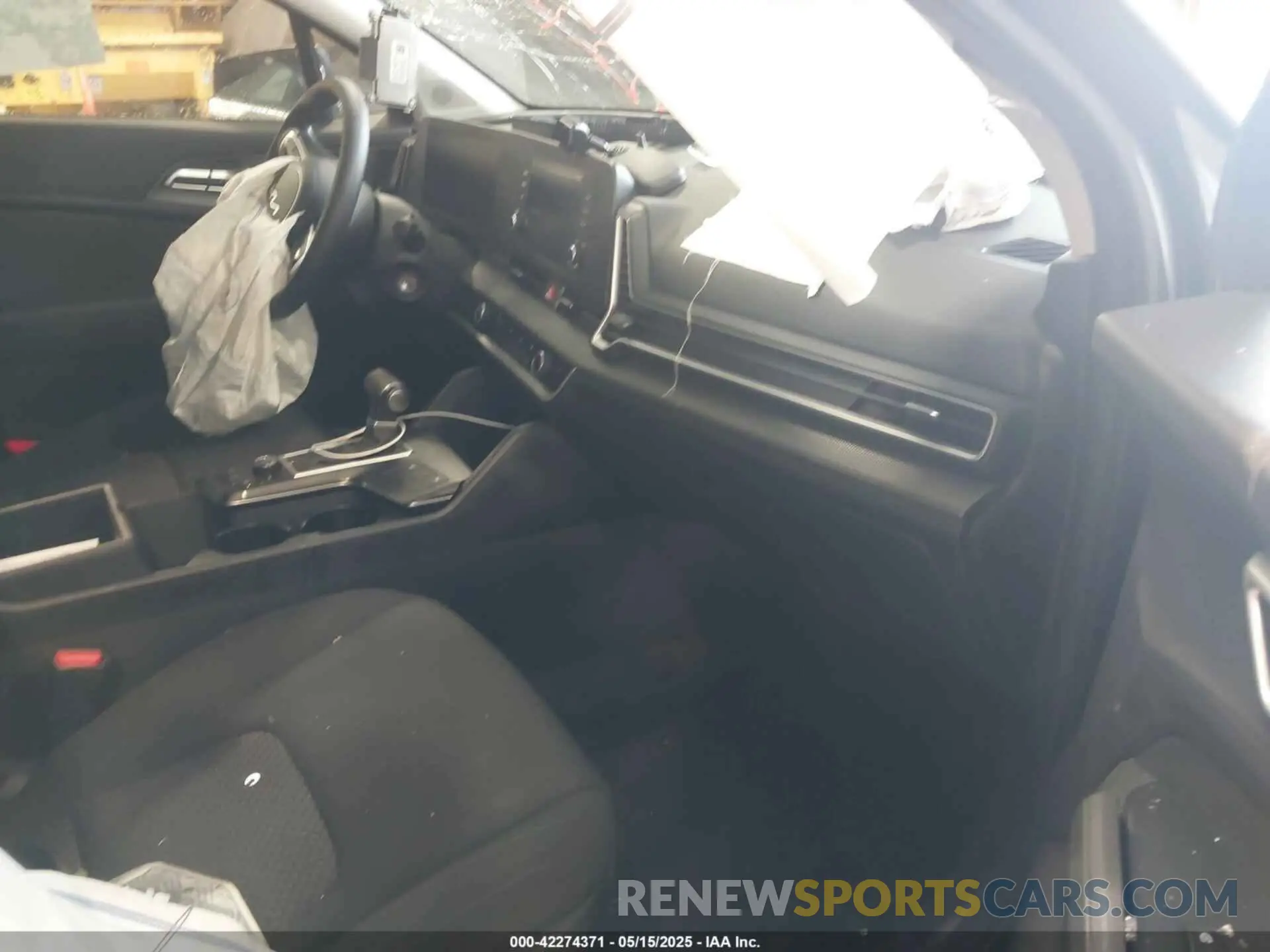 5 fotografías del automóvil dañado KNDPUCDF4R7296180 KIA SPORTAGE 2024