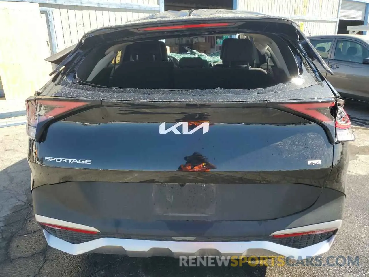 6 fotografías del automóvil dañado KNDPUCDF5R7280084 KIA SPORTAGE 2024