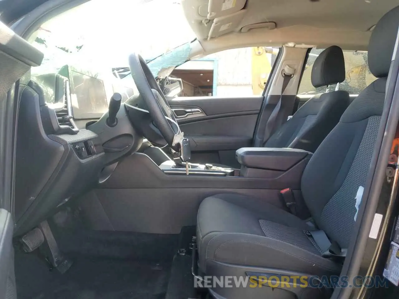 7 fotografías del automóvil dañado KNDPUCDF5R7280084 KIA SPORTAGE 2024