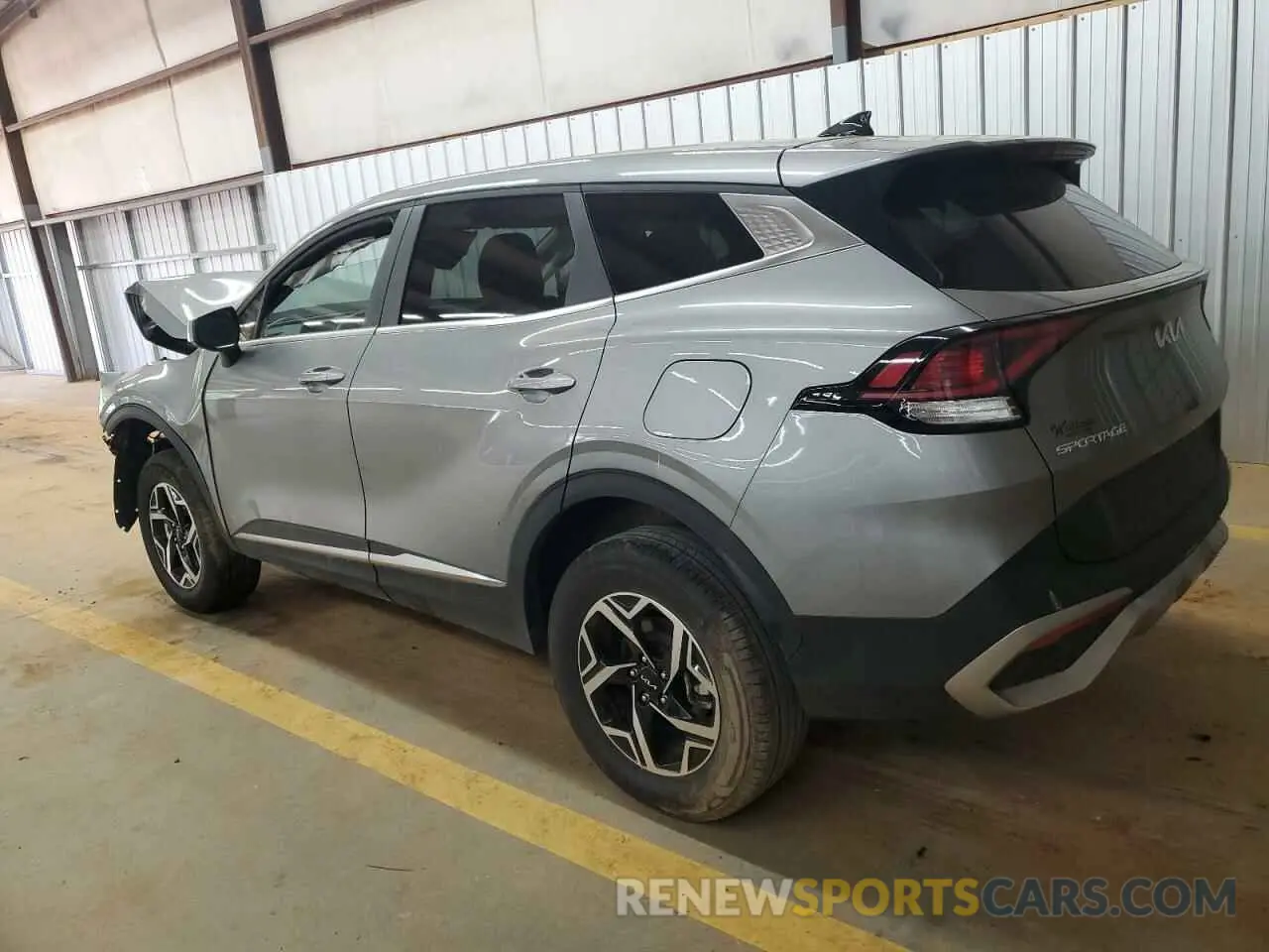 2 fotografías del automóvil dañado KNDPUCDF5R7315612 KIA SPORTAGE 2024