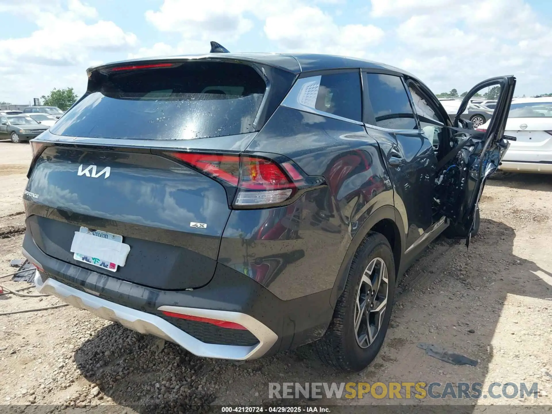 4 fotografías del automóvil dañado KNDPUCDF6R7283396 KIA SPORTAGE 2024