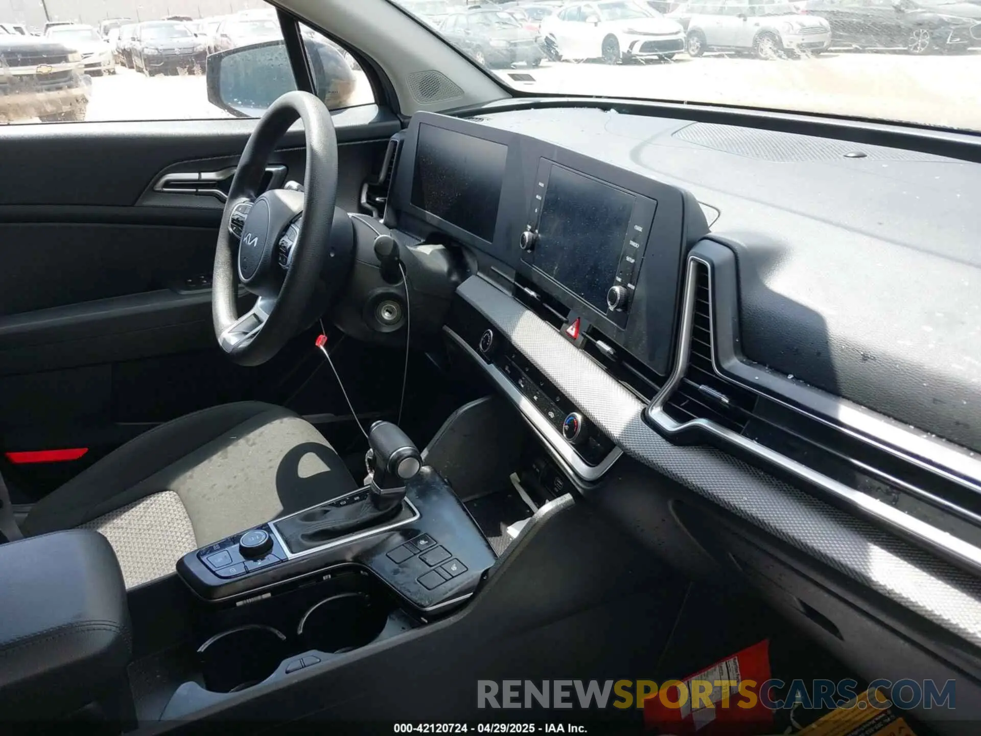 5 fotografías del automóvil dañado KNDPUCDF6R7283396 KIA SPORTAGE 2024