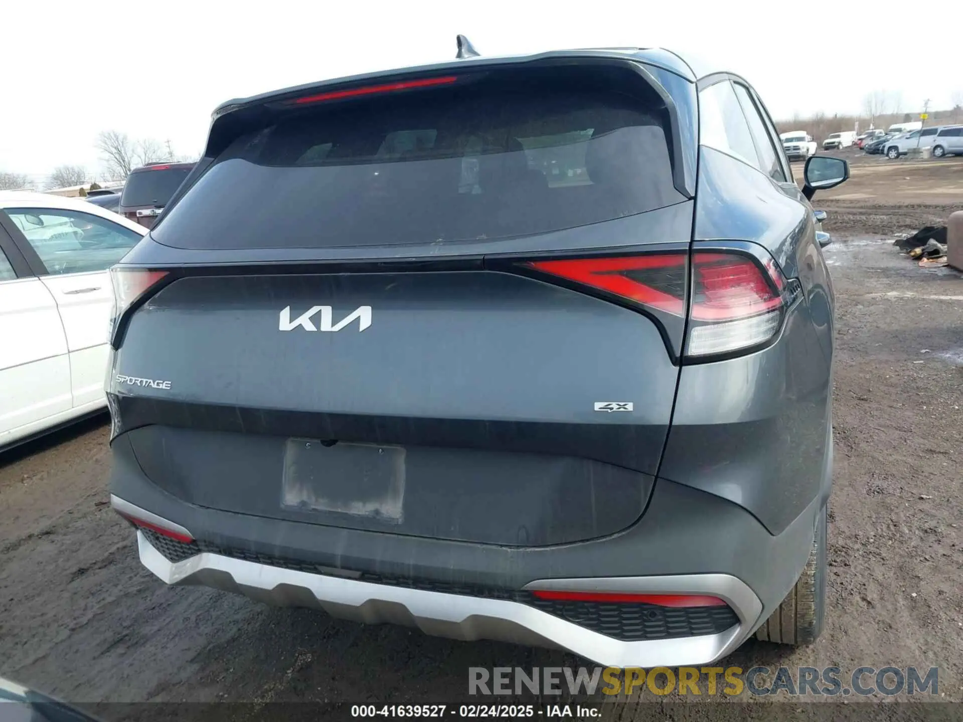 16 fotografías del automóvil dañado KNDPUCDFXR7308560 KIA SPORTAGE 2024