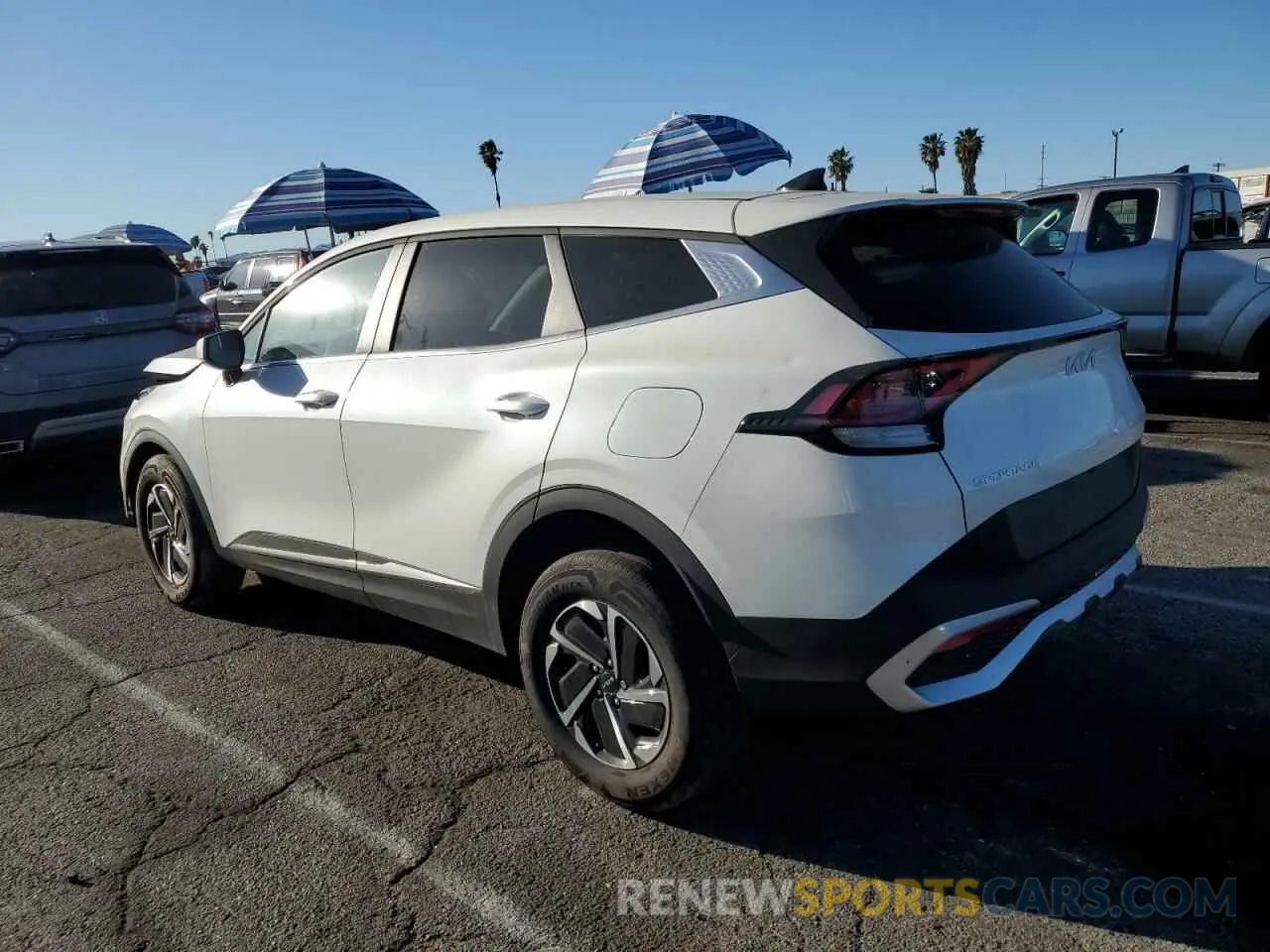 2 fotografías del automóvil dañado KNDPUCDG0R7136483 KIA SPORTAGE 2024